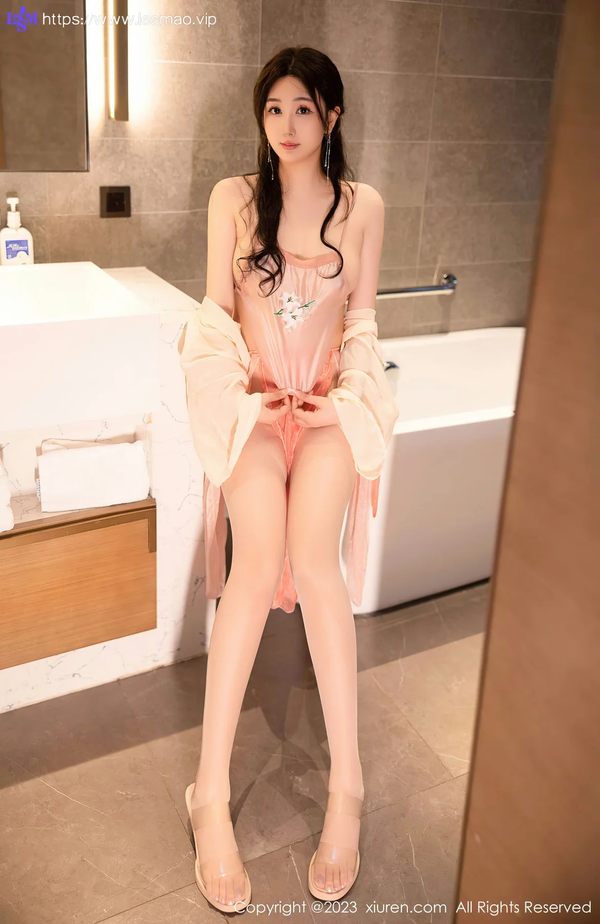 XiuRen 秀人 No.6262 江真真 橙色古装浴室场景性感写真 - 14