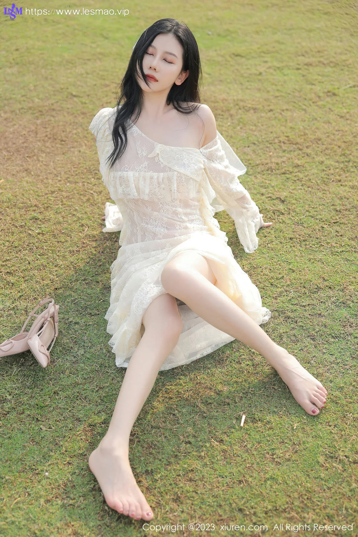 XiuRen 秀人 No.6303 尹甜甜 白色蕾丝婚纱海南旅拍 - 15