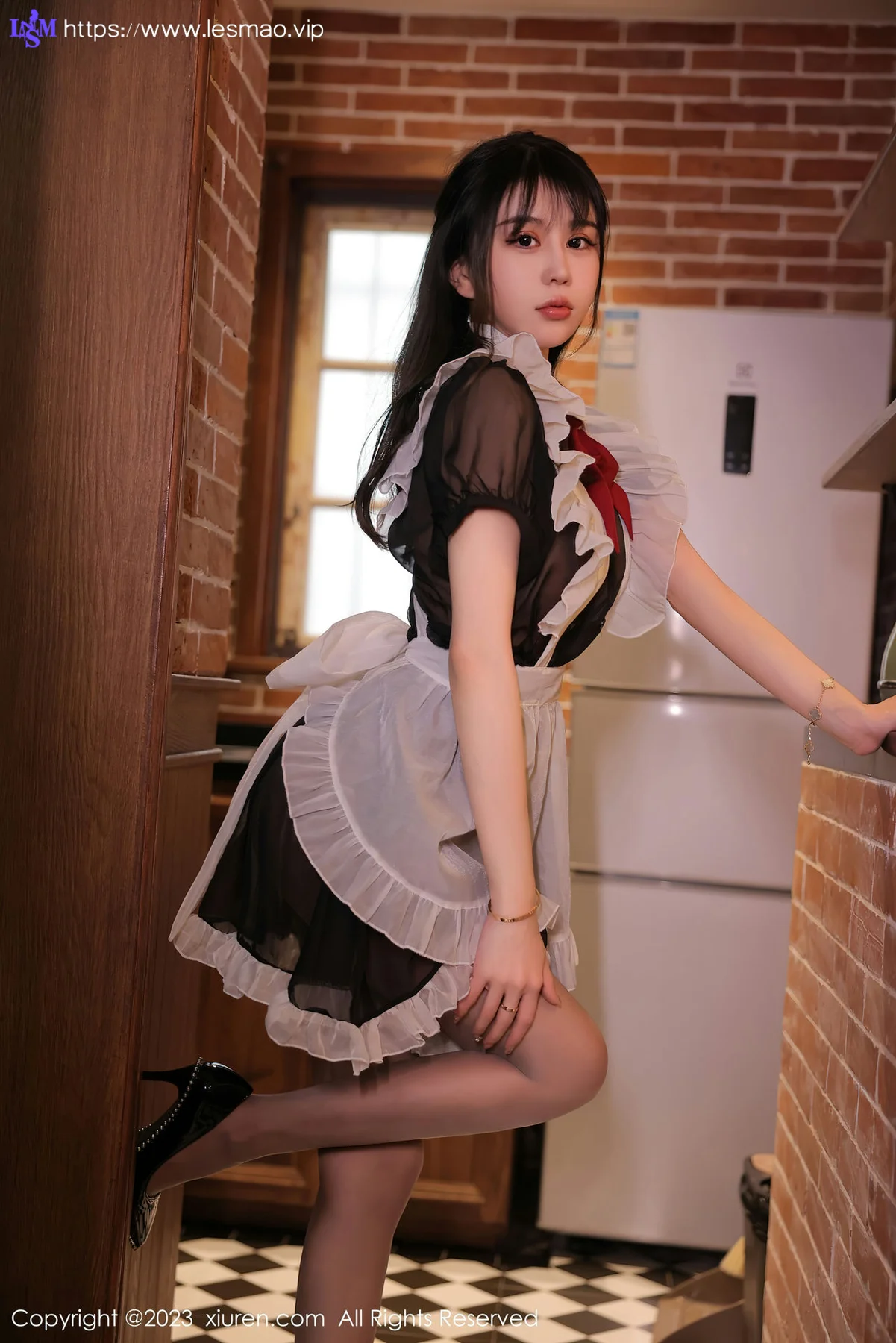 XiuRen 秀人 No.6310 tina_甜仔 性感女仆十月海南旅拍 - 8