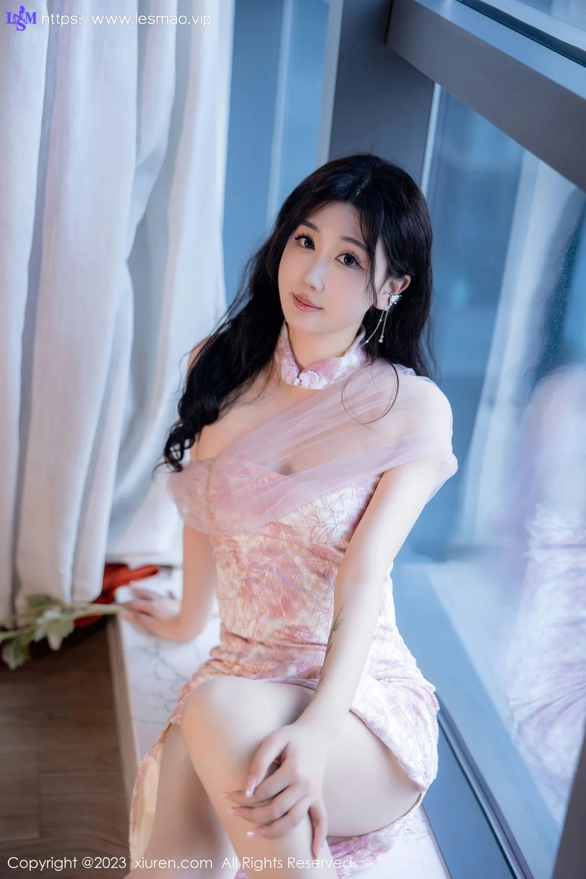 XiuRen 秀人 No.6313 江真真 粉色露肩连衣短裙写真1 - 33