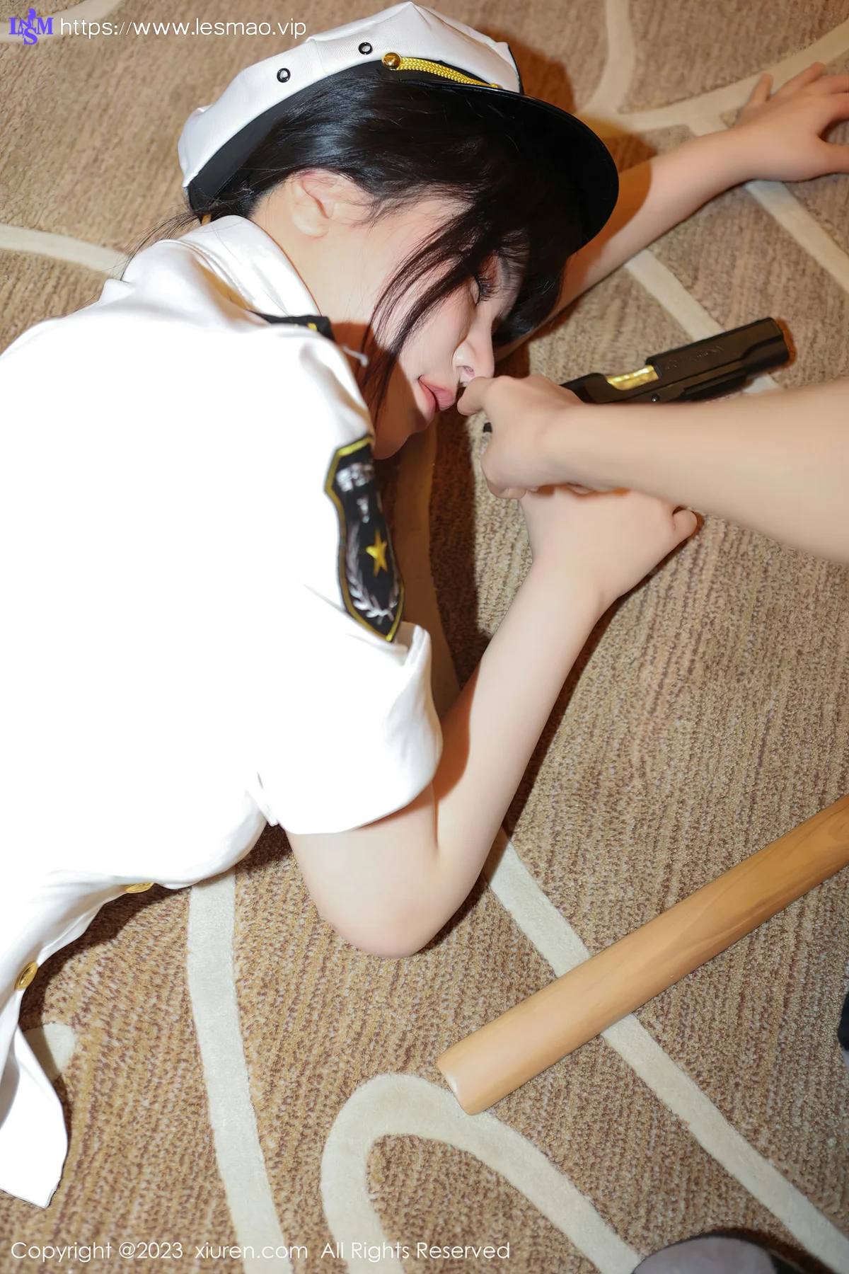 XiuRen 秀人 No.6328 桃桃子_ 情趣警察制服性感写真22 - 25