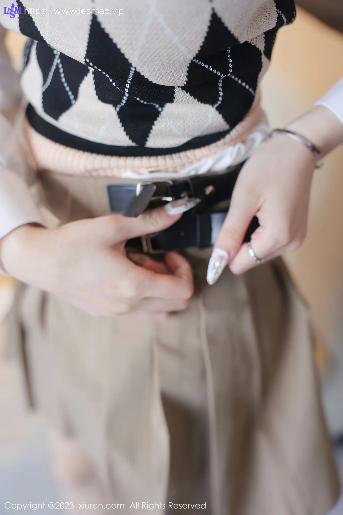 XiuRen 秀人 No.6329 谢小蒽 新人性感学妹装扮第二套写真111 - 12