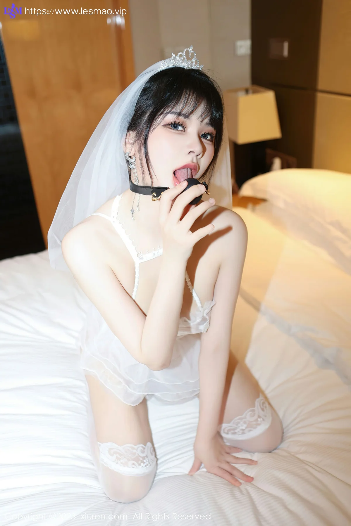 XiuRen 秀人 No.6365 桃桃子_ 白色蕾丝婚纱性感写真 - 42