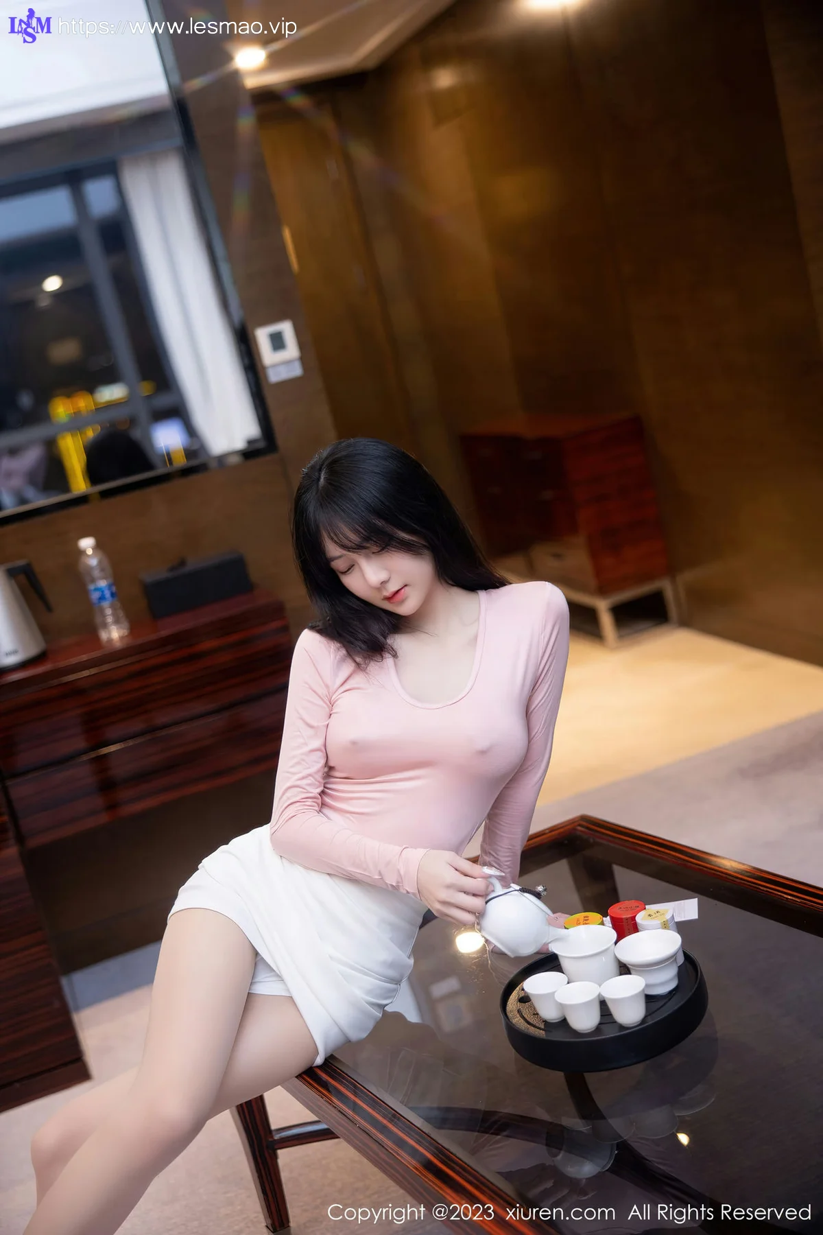 XiuRen 秀人 No.6367 谢小蒽 诱人原色丝袜性感写真11 - 15