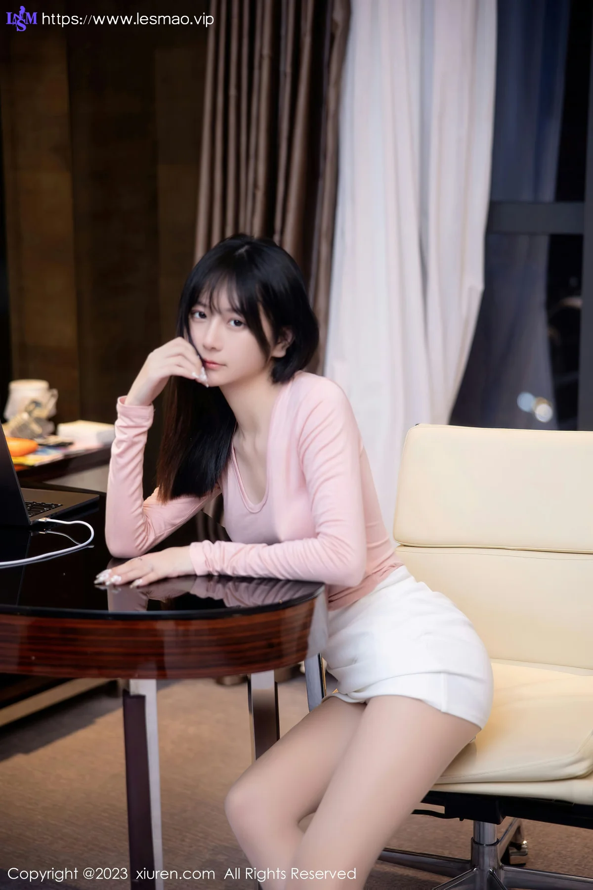 XiuRen 秀人 No.6367 谢小蒽 诱人原色丝袜性感写真11 - 17
