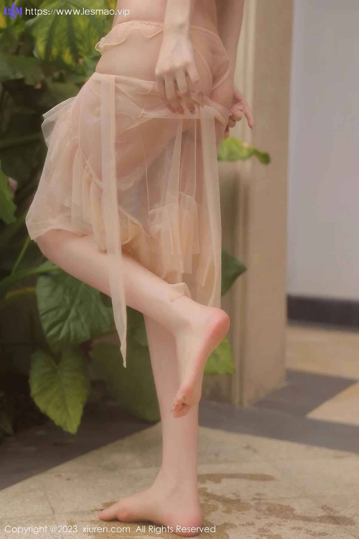 XiuRen 秀人 No.6370 李雅柔182CM 泳池场景拍摄雪峰美臀泰国旅拍33 - 41