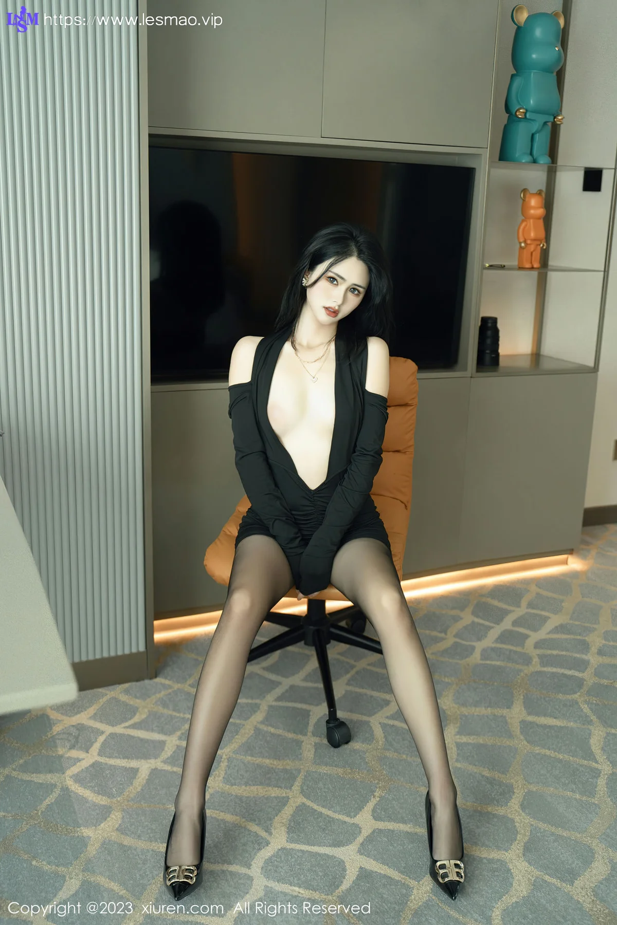 XiuRen 秀人 No.6385 艾希儿 魅惑黑丝性感写真1 - 12