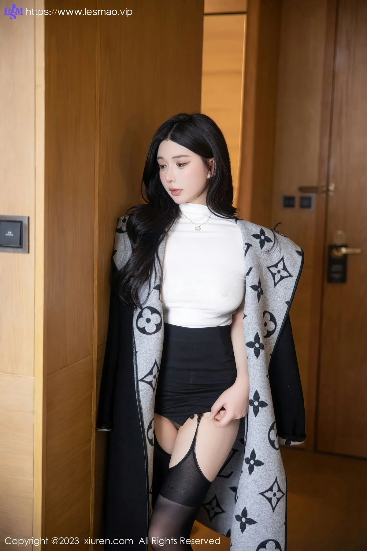 XiuRen 秀人 No.6394 林珊珊 魅惑黑丝吊袜性感写真11 - 11