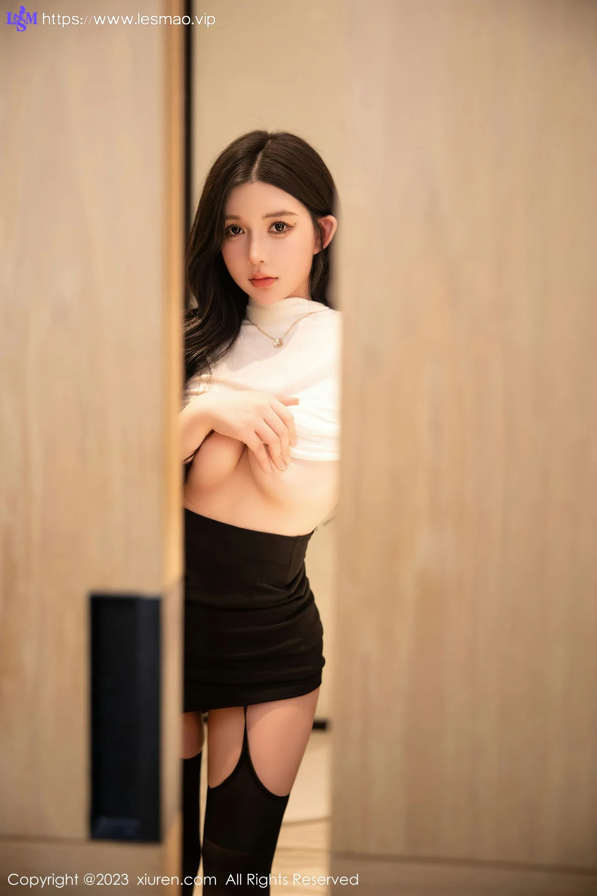 XiuRen 秀人 No.6394 林珊珊 魅惑黑丝吊袜性感写真11 - 38