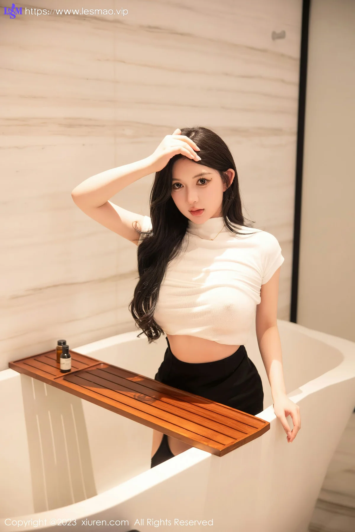 XiuRen 秀人 No.6394 林珊珊 魅惑黑丝吊袜性感写真11 - 51
