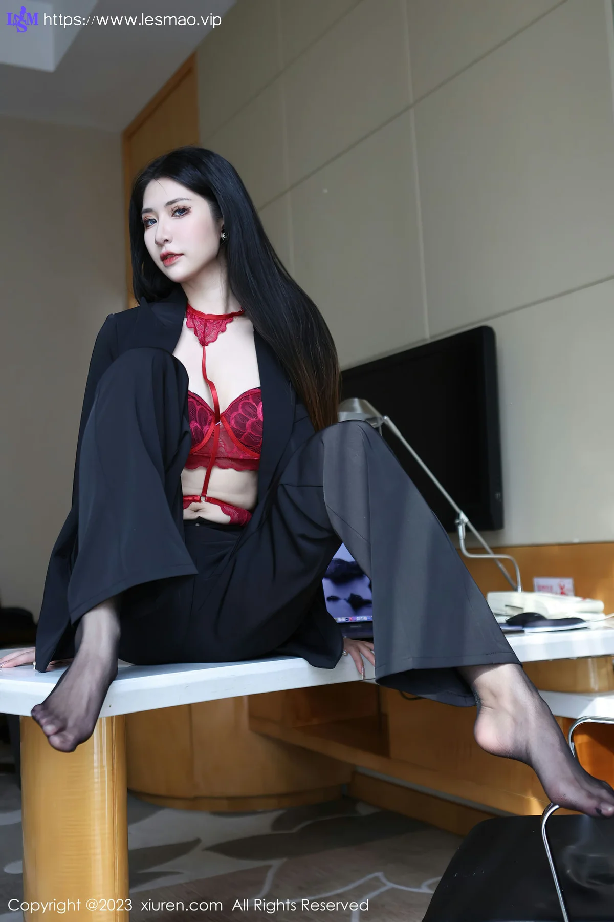XiuRen 秀人 No.6402 依娜Yina 首套写真红色蕾丝内衣22 - 37