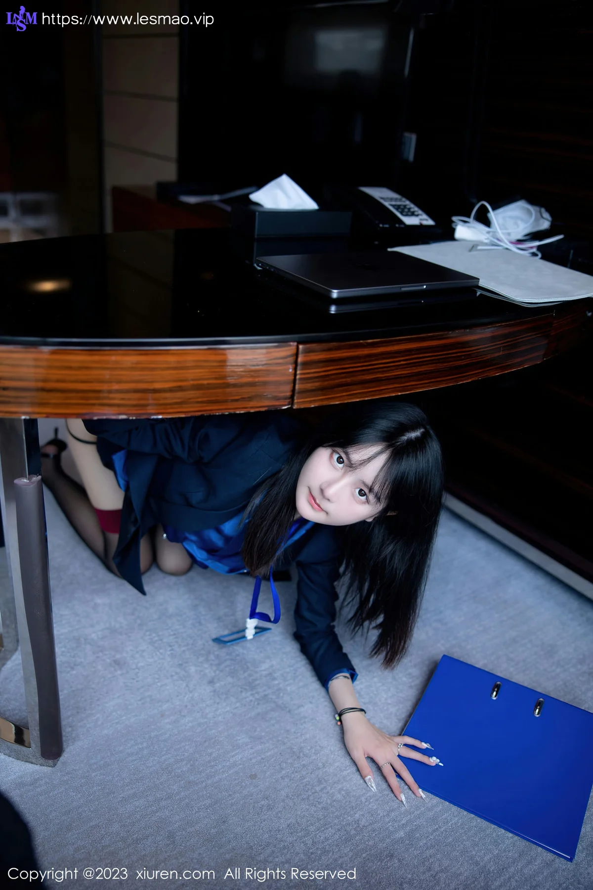 XiuRen 秀人 No.6407 谢小蒽 性感OL装扮性感写真1 - 28