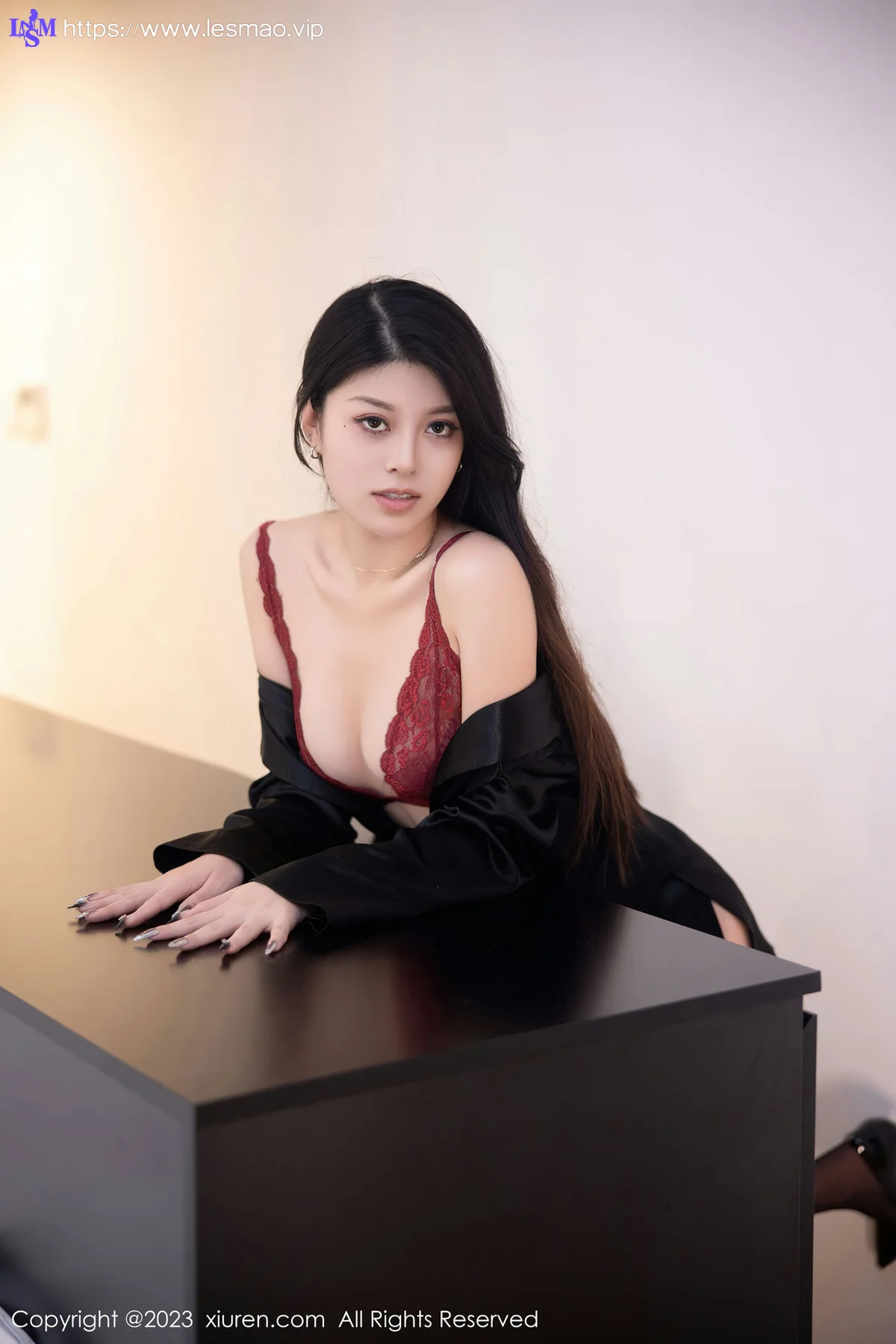 XiuRen 秀人 No.6409 四月月 条婀娜多姿娇躯媚态第二套写真 - 16