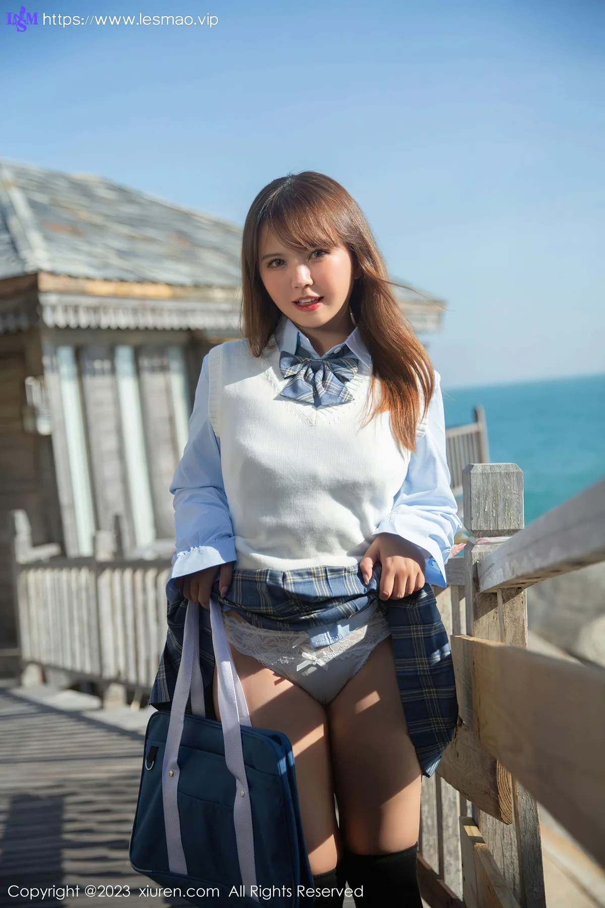 XiuRen 秀人 No.6423 张思允Nice 甜美赏心悦目三亚旅拍3 - 15