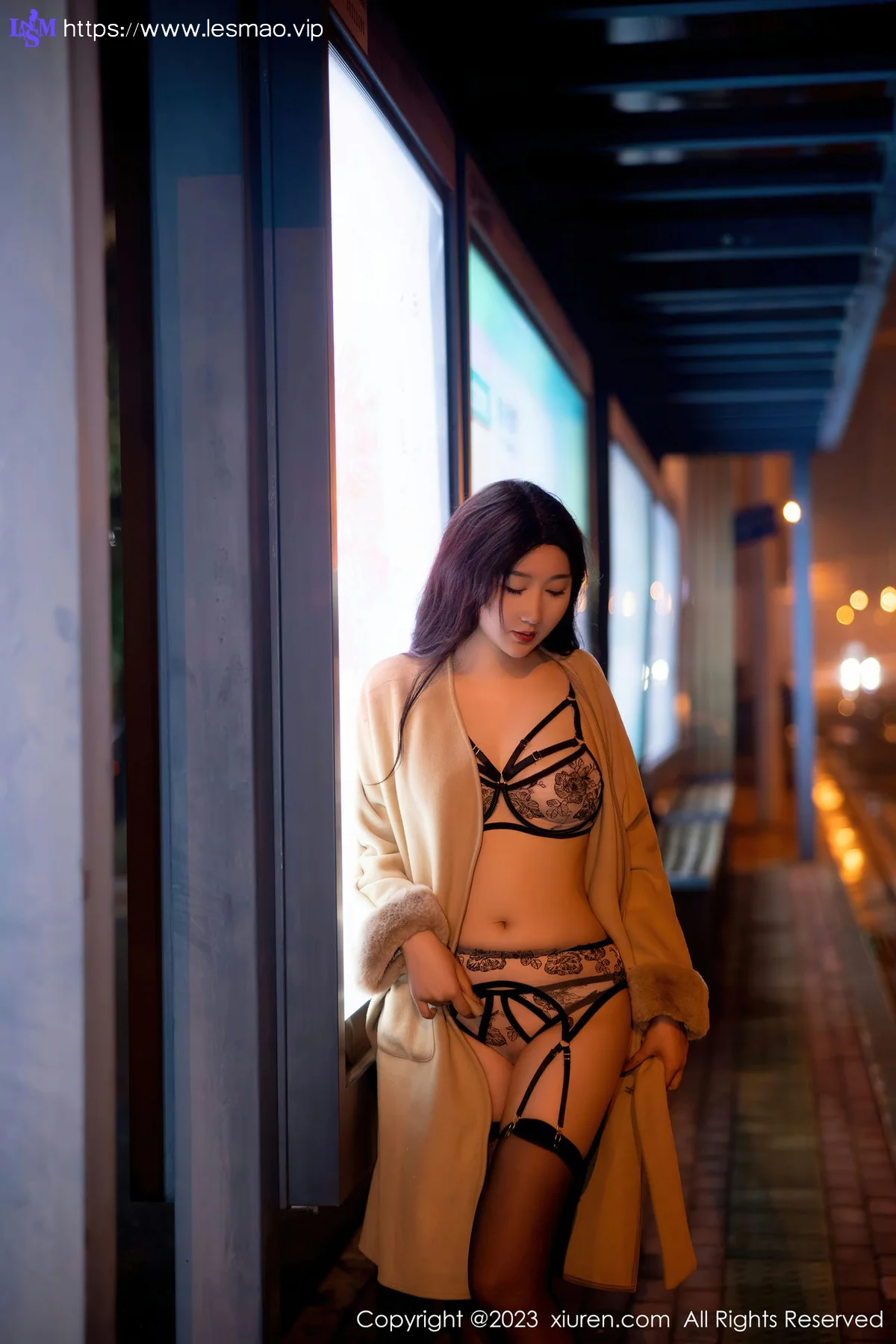 XiuRen 秀人 No.6424 江真真 街拍魅惑黑丝性感写真1 - 14