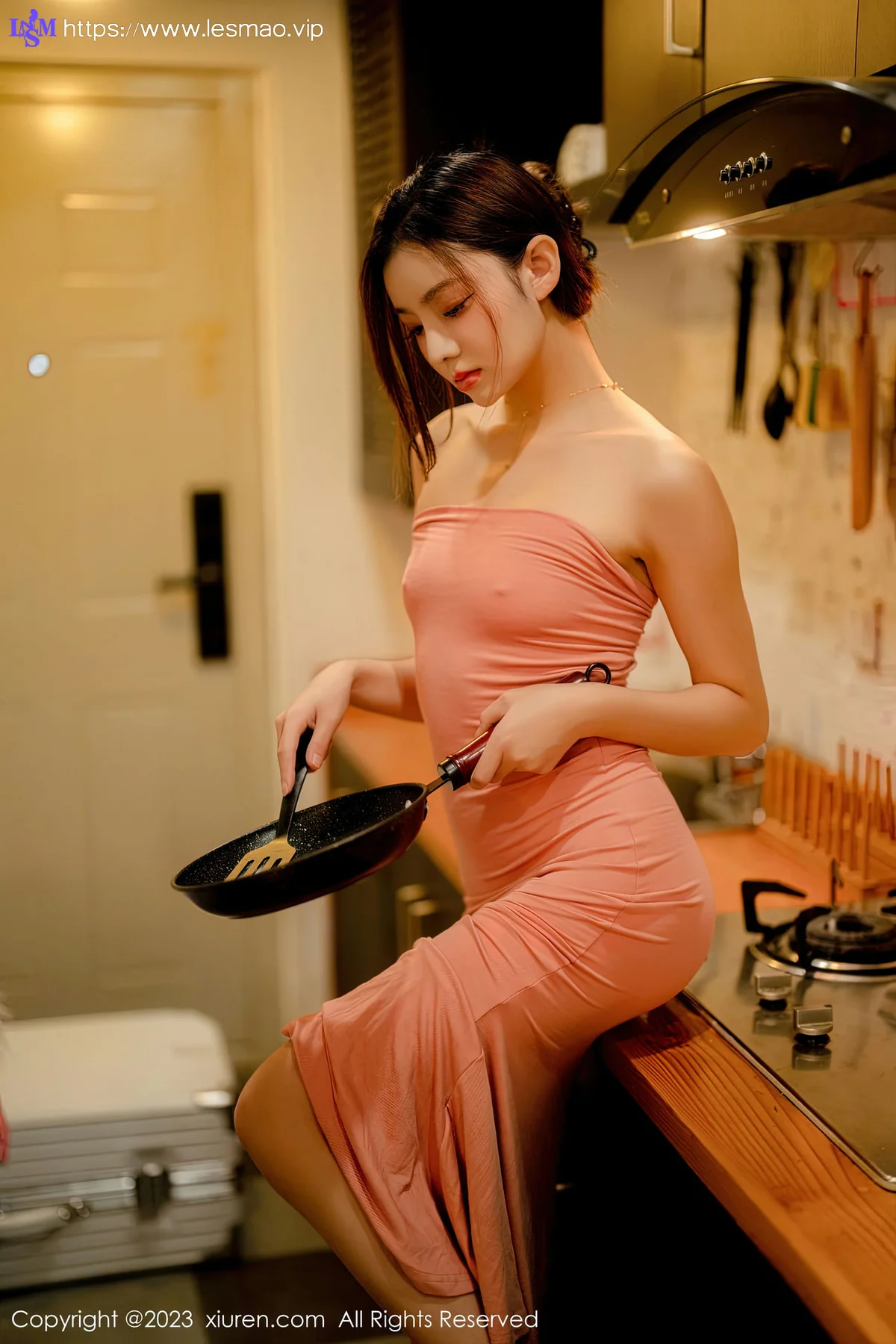 XiuRen 秀人 No.6437 加朵babe 露肩连衣长裙写真3 - 13