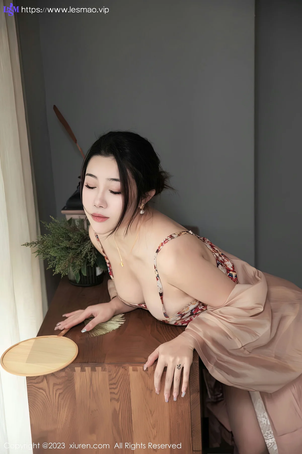 XiuRen 秀人 No.6457 严利娅Yuliya 古风汉服性感写真 - 39