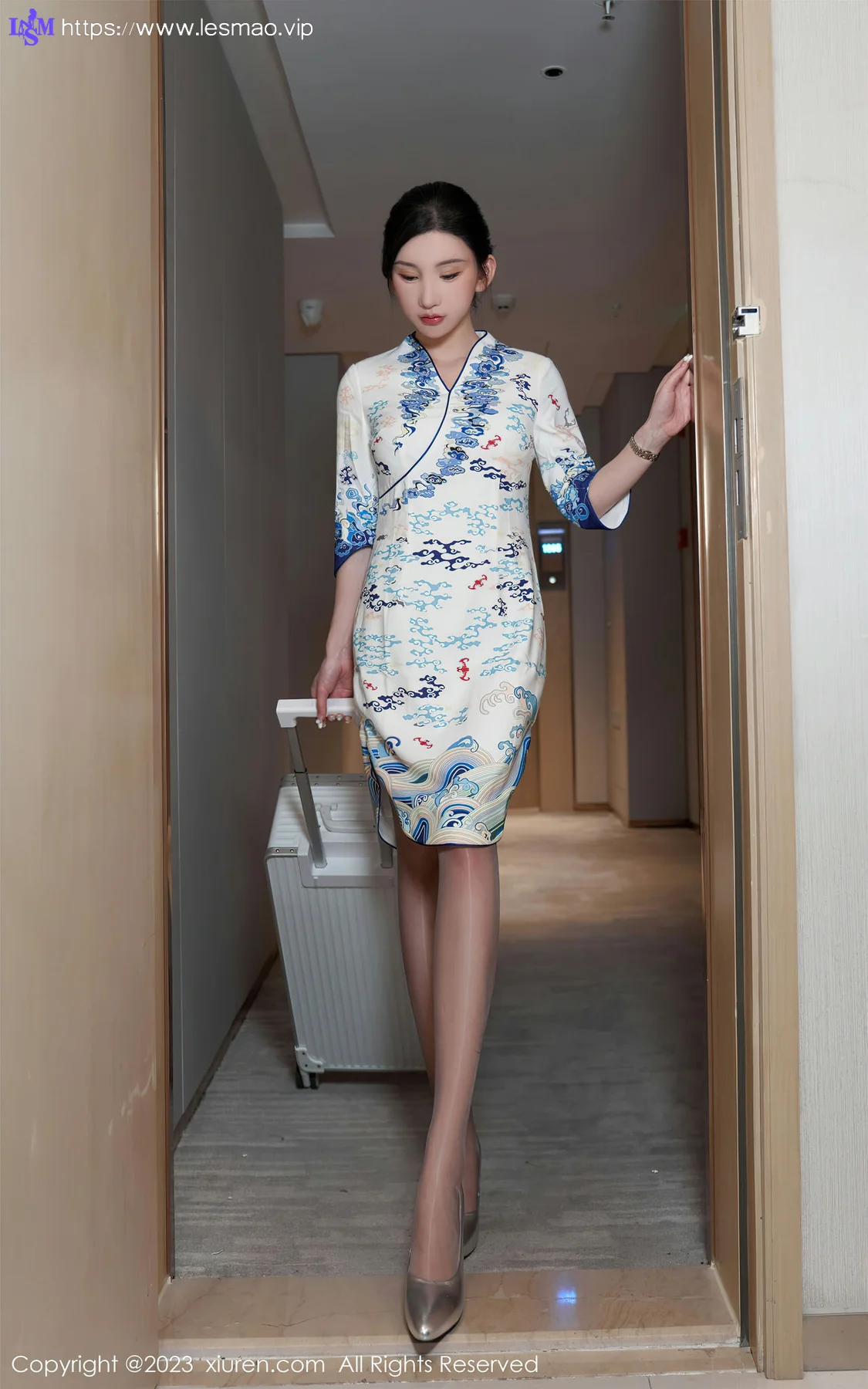 XiuRen 秀人 No.6473 周于希 亮丝美腿 - 13