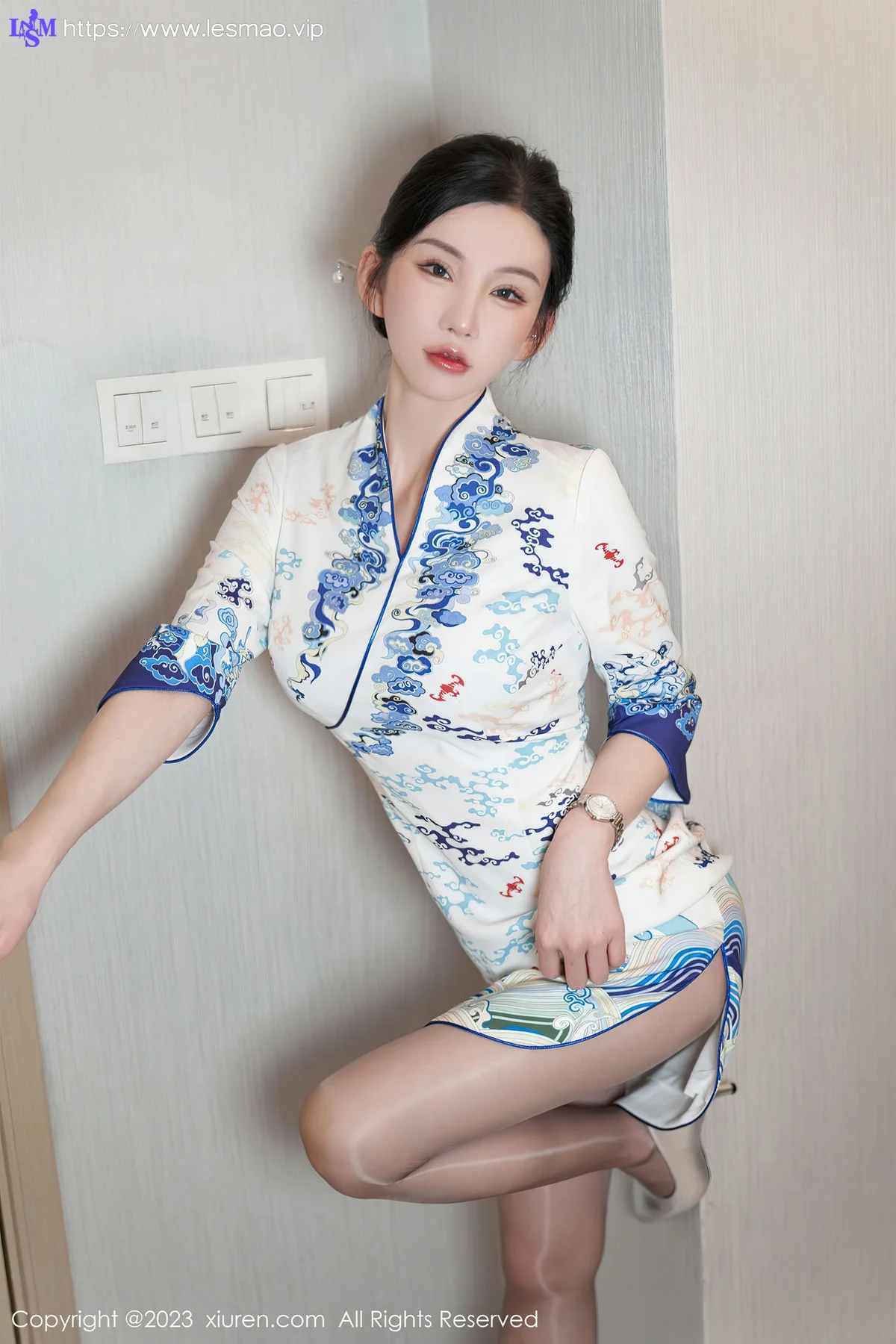 XiuRen 秀人 No.6473 周于希 亮丝美腿 - 19