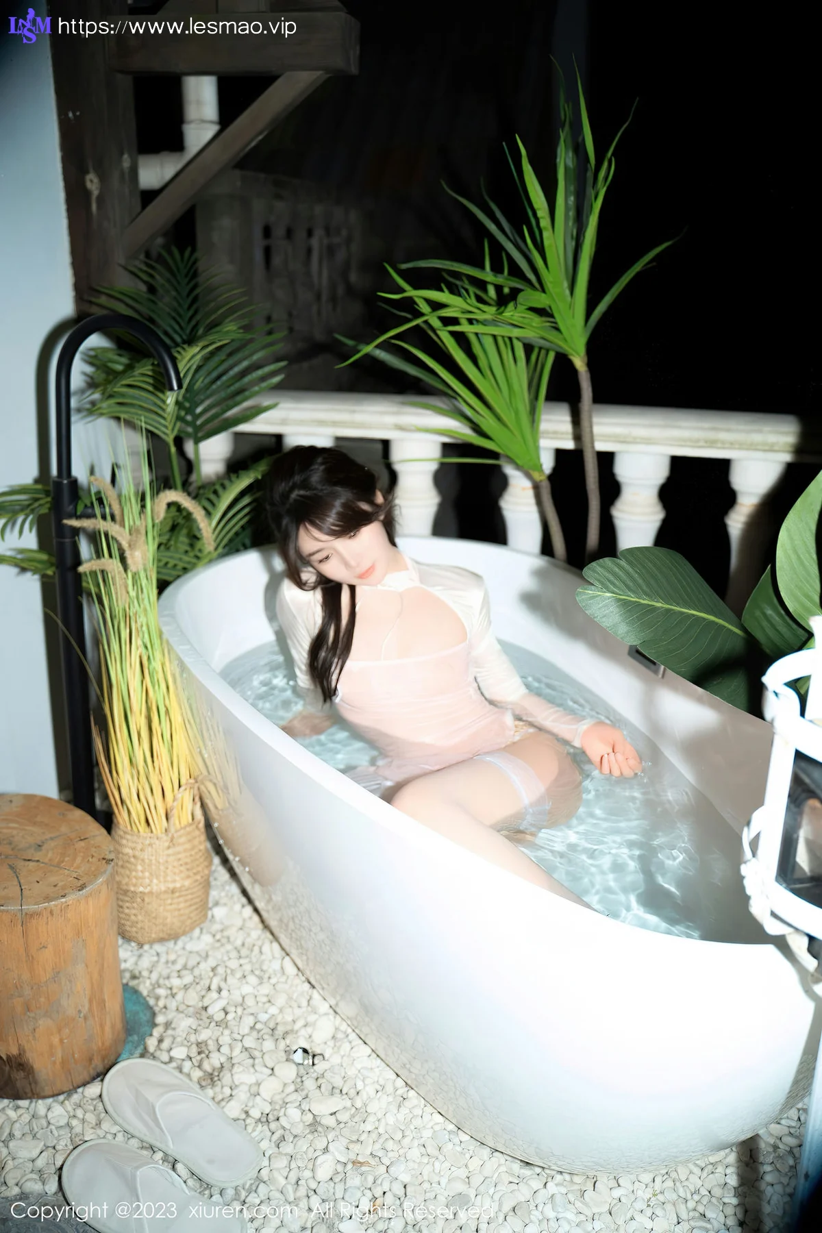 XiuRen 秀人 No.6489 婠婠么 浴室场景拍摄性感写真 - 44