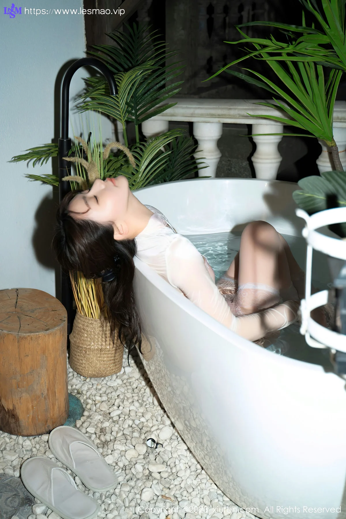 XiuRen 秀人 No.6489 婠婠么 浴室场景拍摄性感写真 - 48