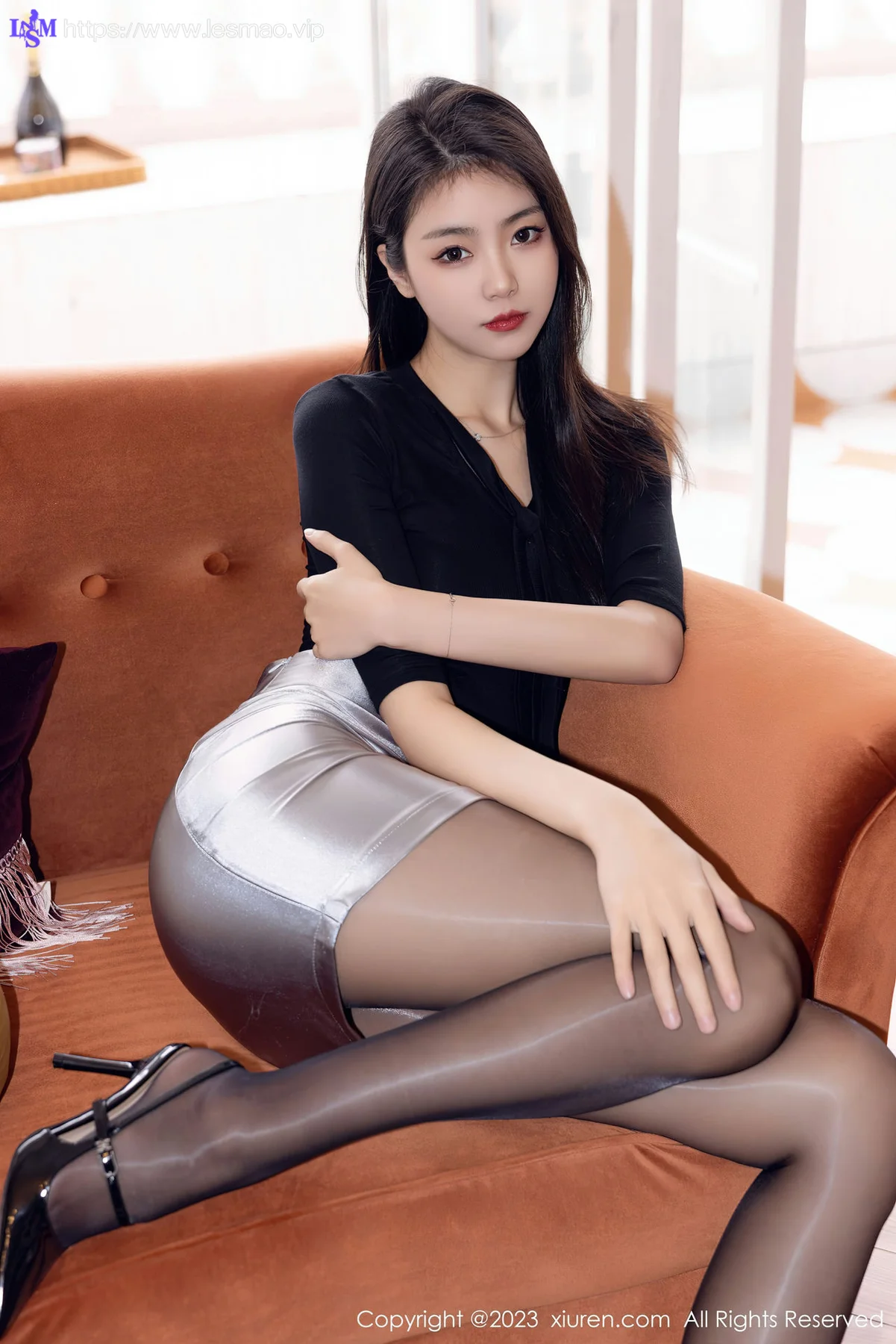XiuRen 秀人 No.6493 可樂Vicky 银色短裙性感写真3 - 13