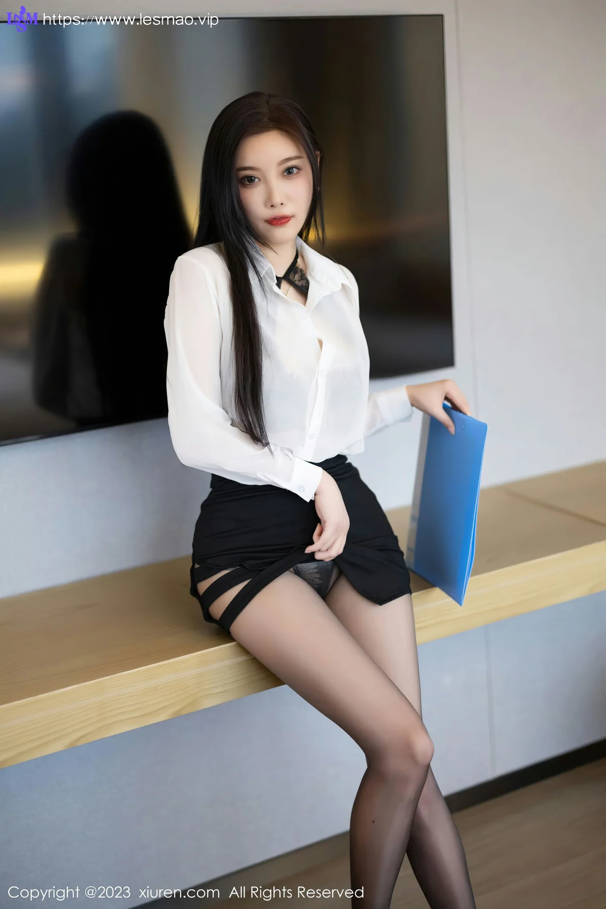XiuRen 秀人 No.6511 杨晨晨Yome 文员装扮性感写真11 - 17