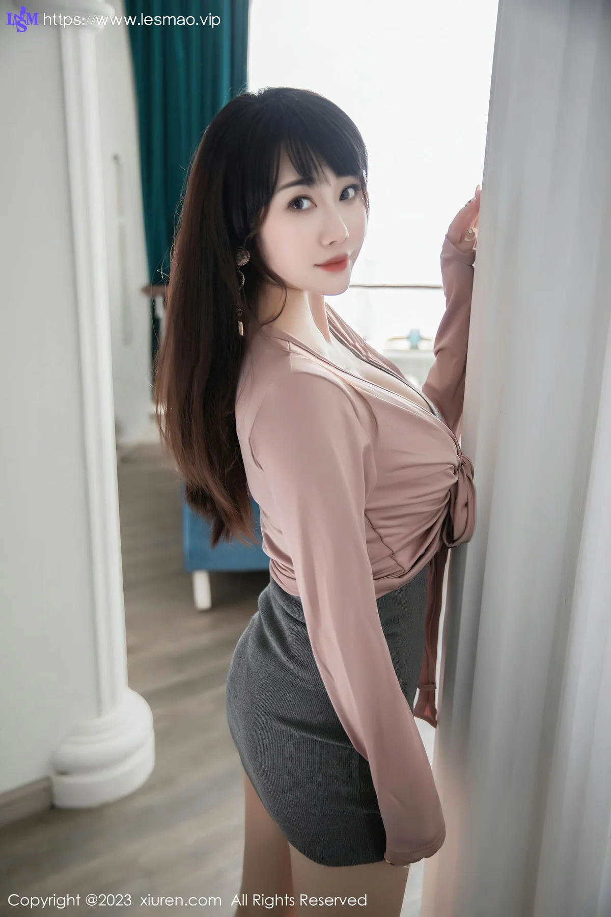 XiuRen 秀人 No.6532 严利娅Yuliya 家庭钢琴师角色扮演写真 - 11