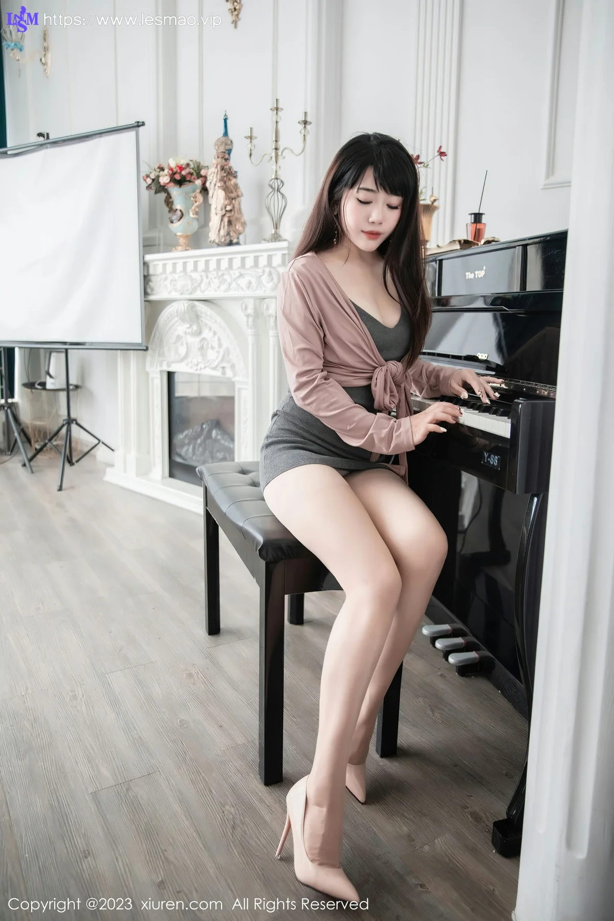 XiuRen 秀人 No.6532 严利娅Yuliya 家庭钢琴师角色扮演写真 - 15