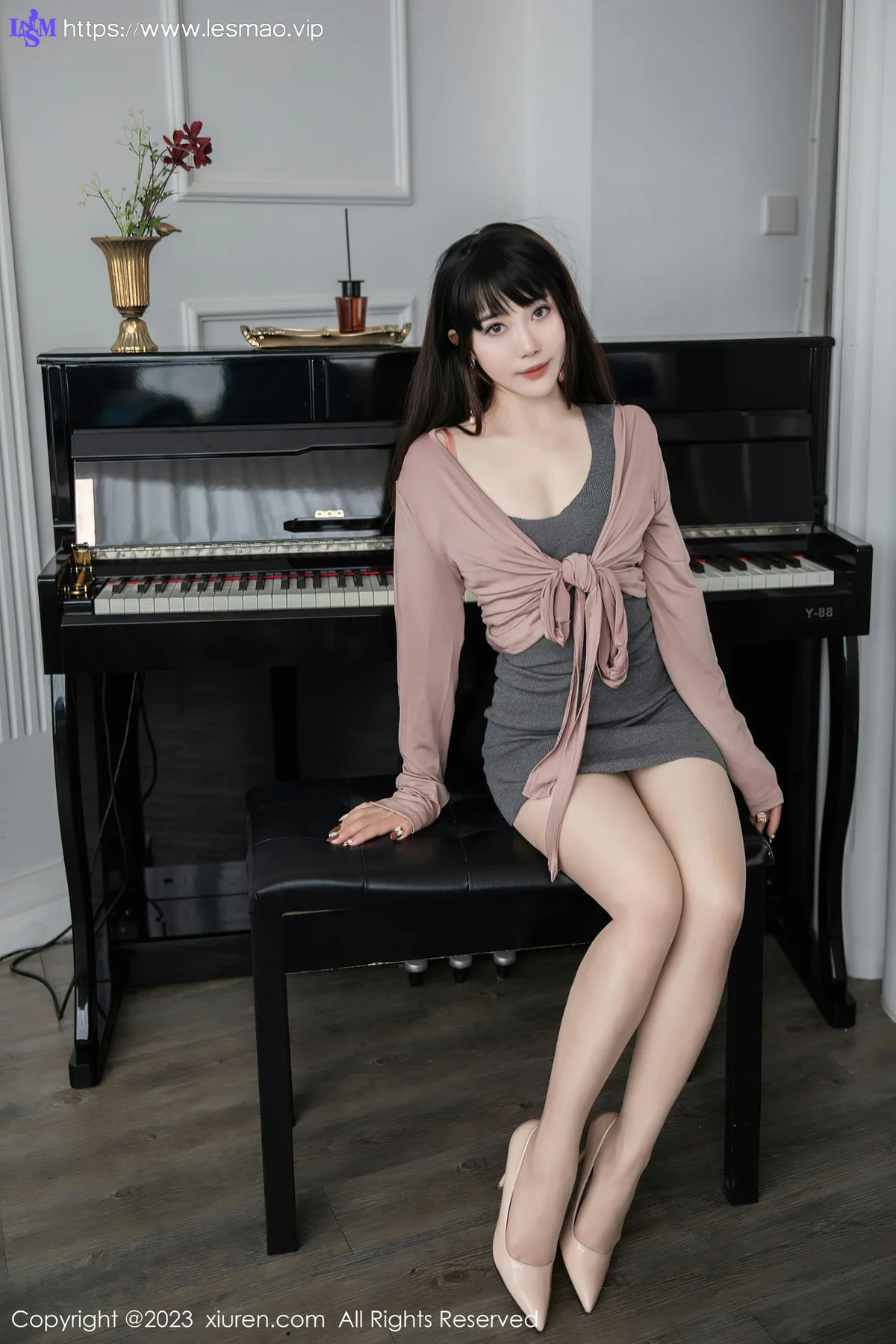 XiuRen 秀人 No.6532 严利娅Yuliya 家庭钢琴师角色扮演写真 - 25