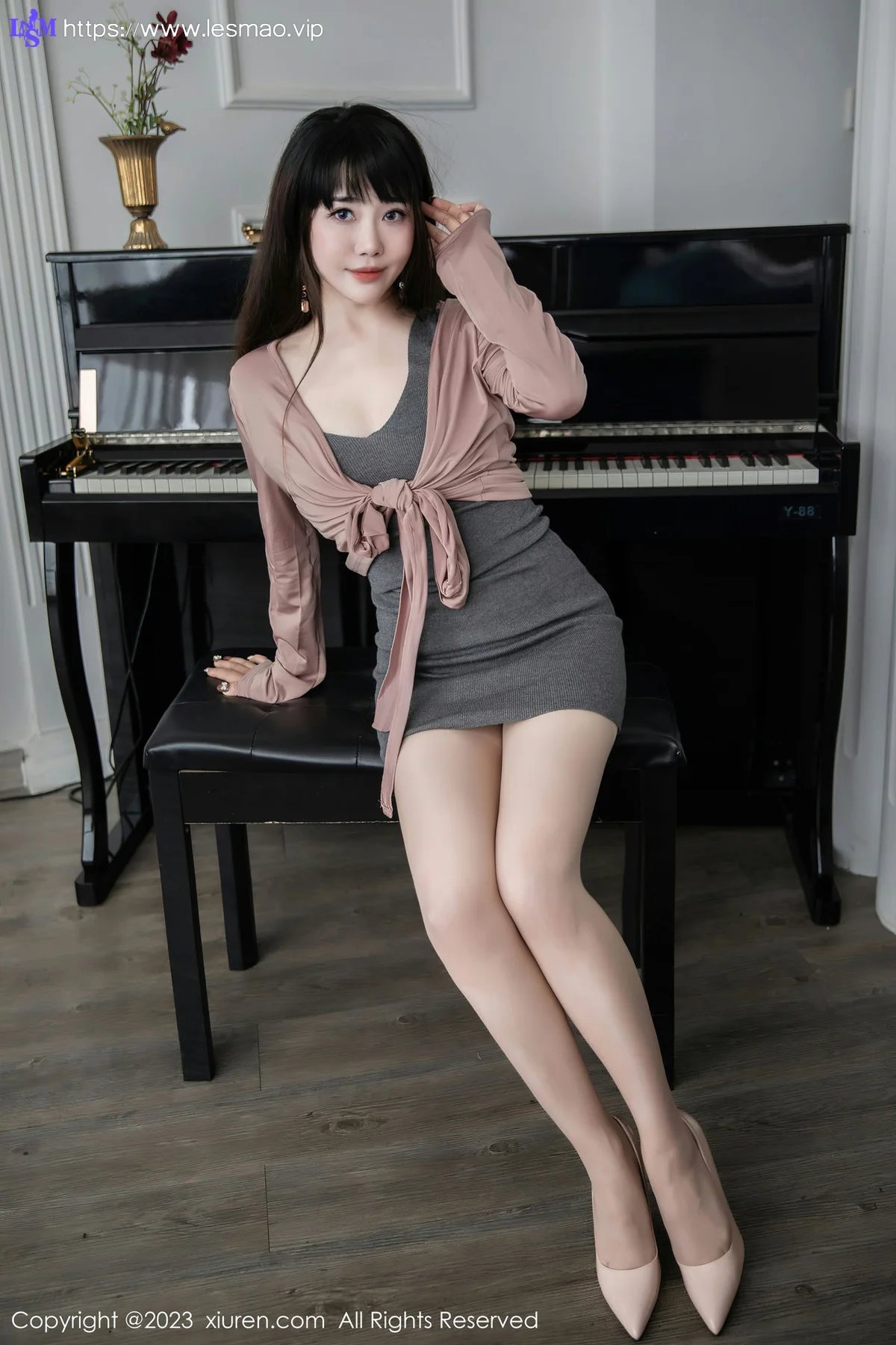 XiuRen 秀人 No.6532 严利娅Yuliya 家庭钢琴师角色扮演写真 - 34