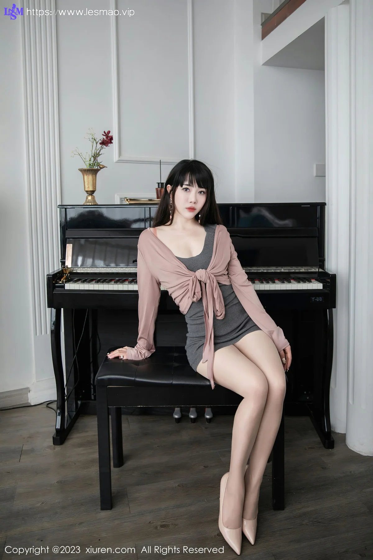 XiuRen 秀人 No.6532 严利娅Yuliya 家庭钢琴师角色扮演写真 - 39