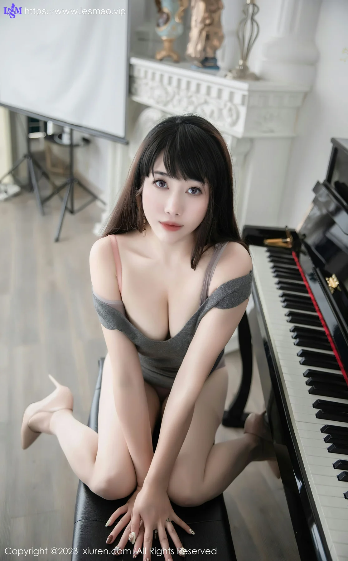 XiuRen 秀人 No.6532 严利娅Yuliya 家庭钢琴师角色扮演写真 - 50