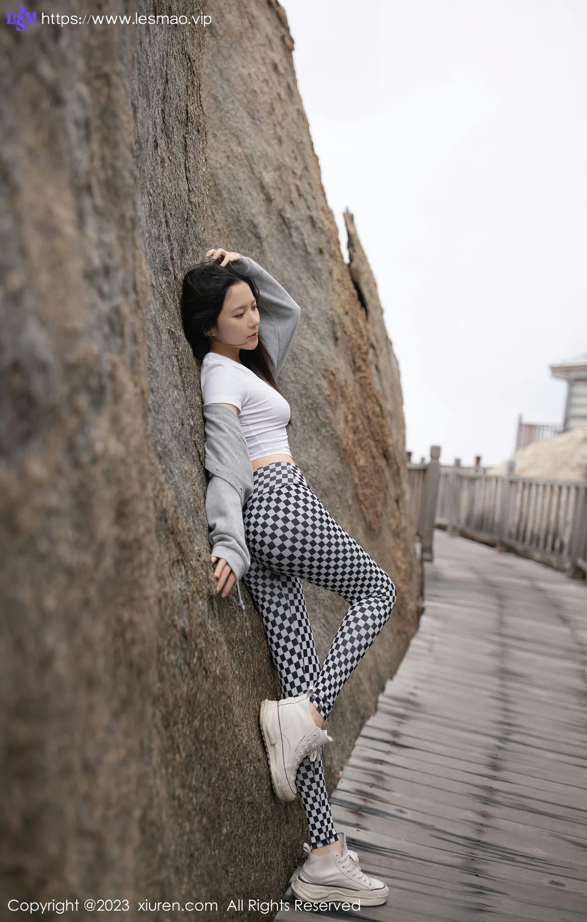 XiuRen 秀人 No.6541 鱼子酱Fish 车内场景拍摄性感写真 - 3