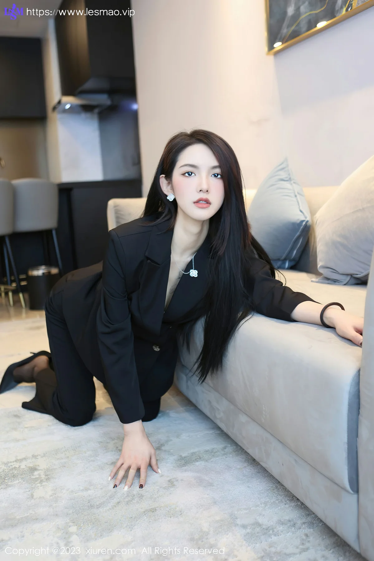 XiuRen 秀人 No.6576 乔一一 紫灰色蕾丝写真 - 11