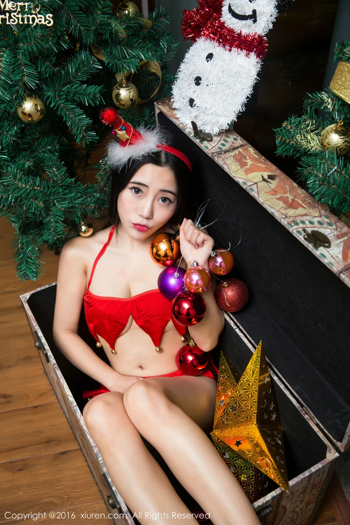 XiuRen 秀人 No.660 Modo 兜豆靓Youlina圣诞预热 - 29