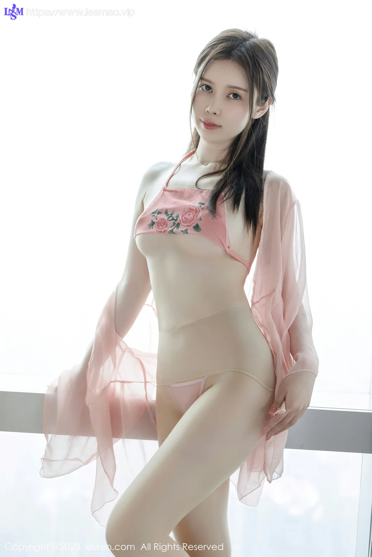 XiuRen 秀人 No.6604 吴雪瑶 粉色肚兜婀娜动人性感写真22 - 2