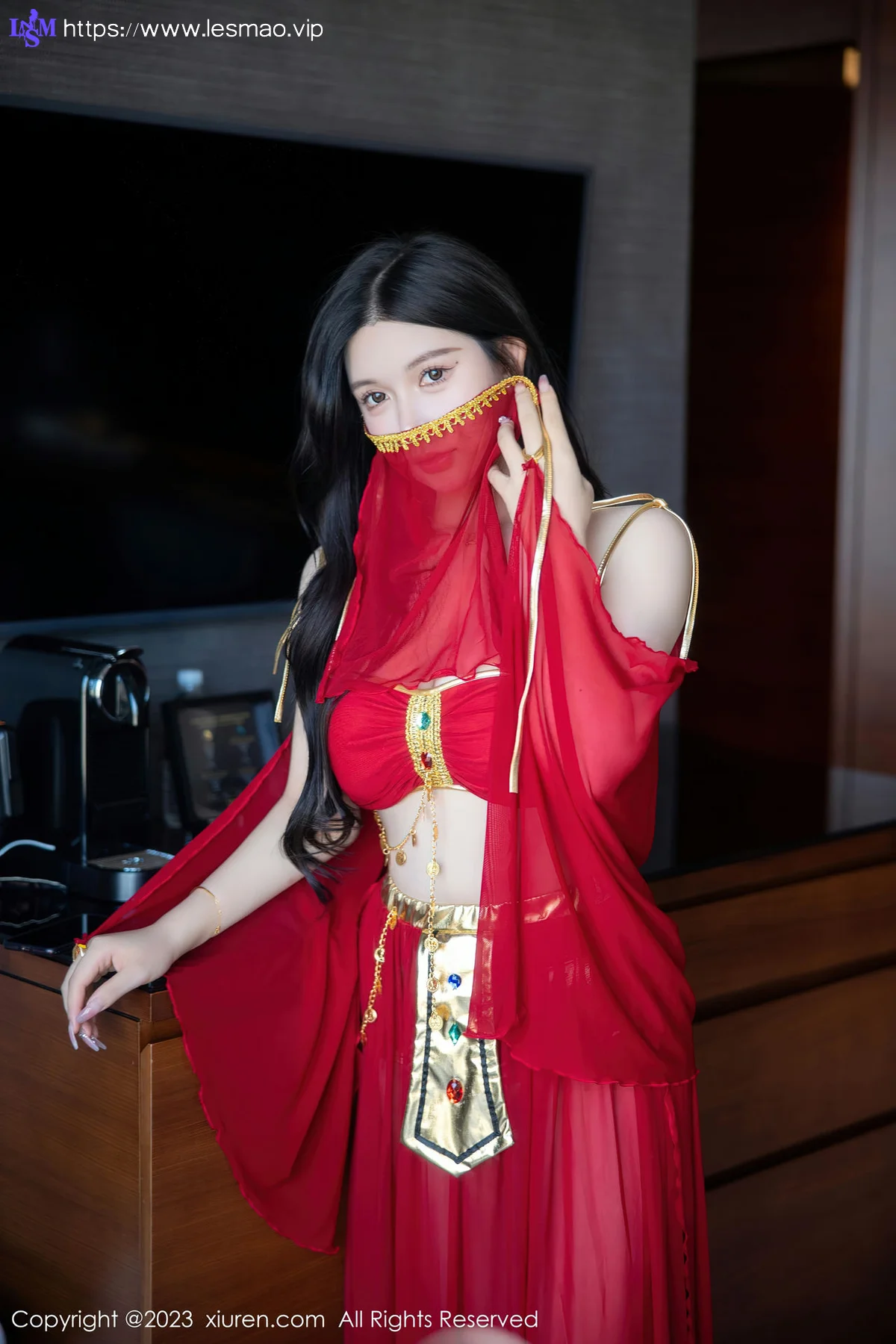 XiuRen 秀人 No.6613 林珊珊 红色西域舞娘芭提雅旅拍11 - 18