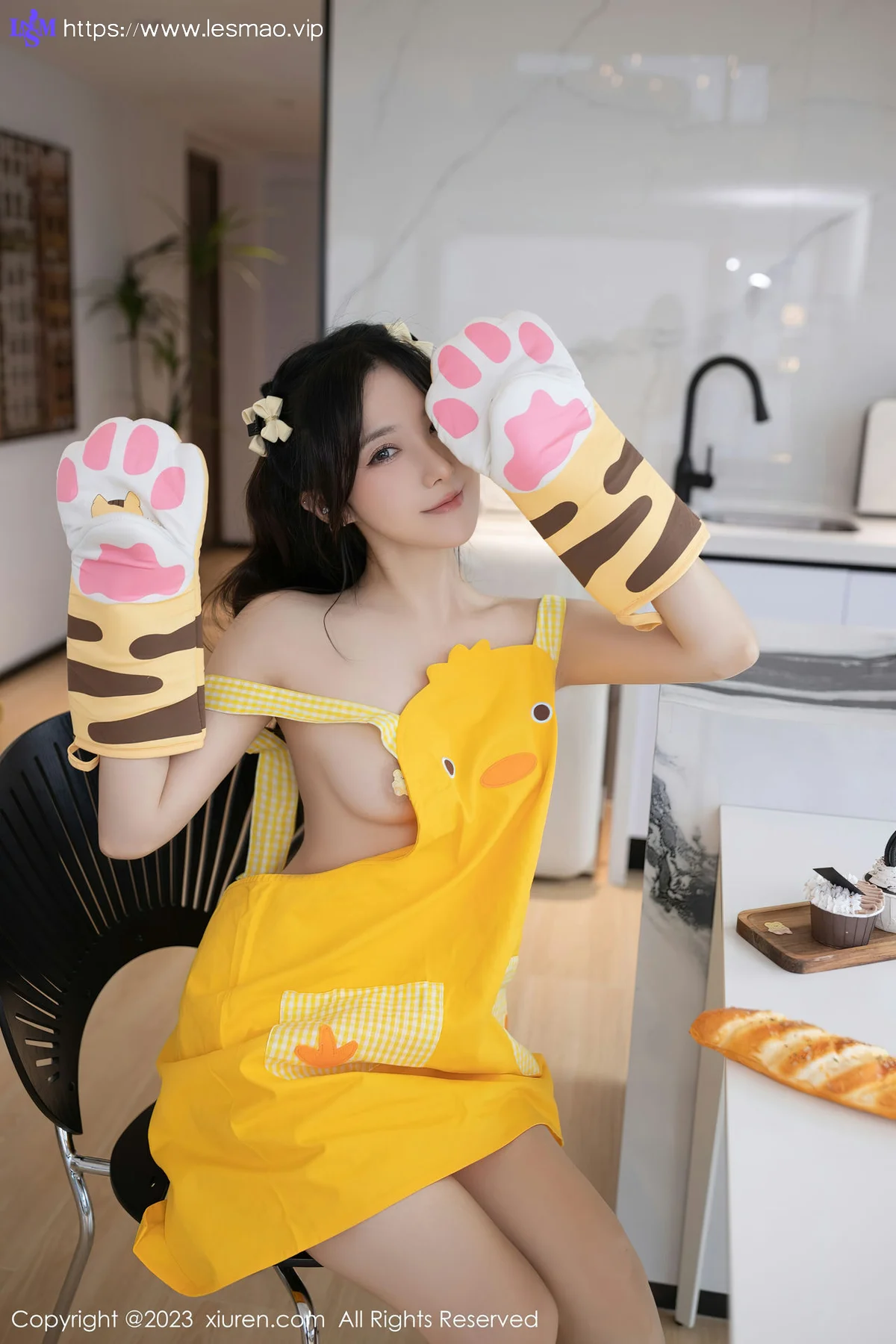 XiuRen 秀人 No.6615 鱼子酱Fish 黄色围裙性感写真11 - 32