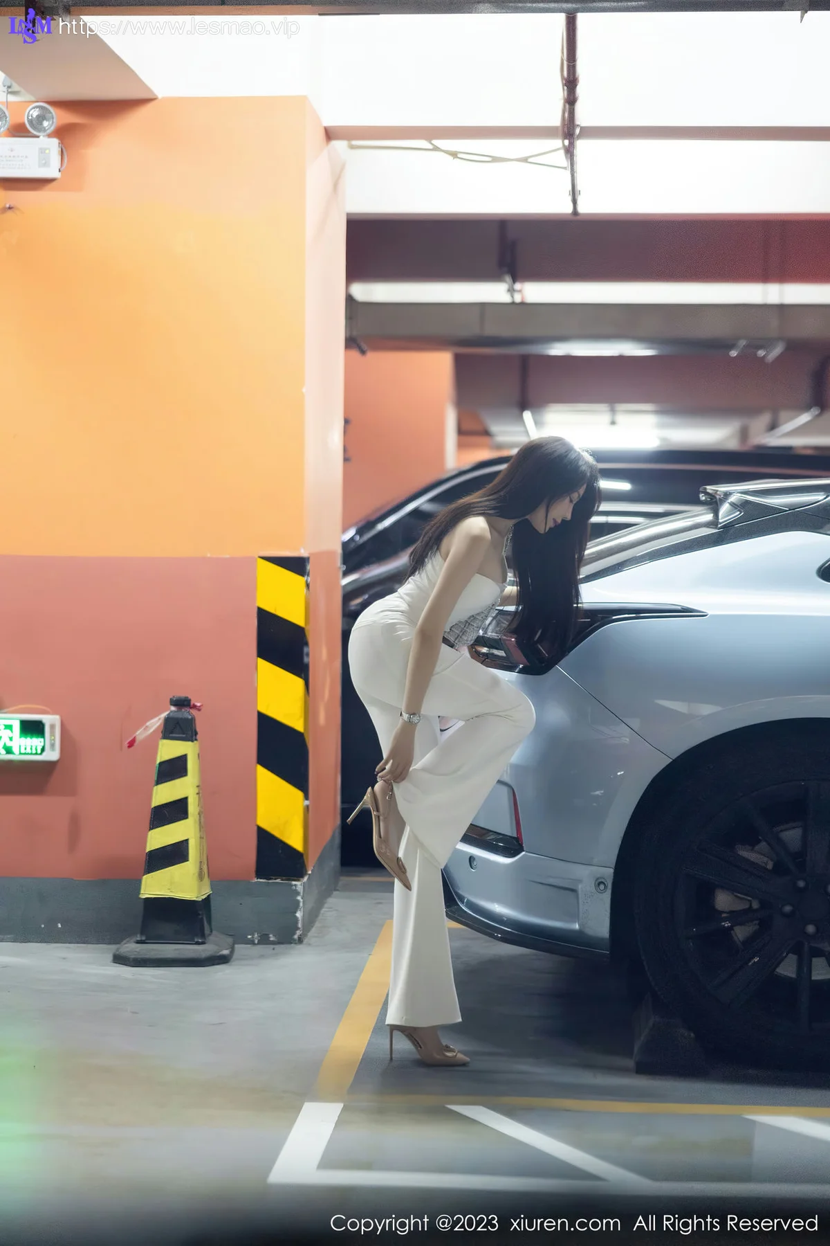 XiuRen 秀人 No.6628 徐莉芝Booty 娇美身段性感十足写真1 - 15
