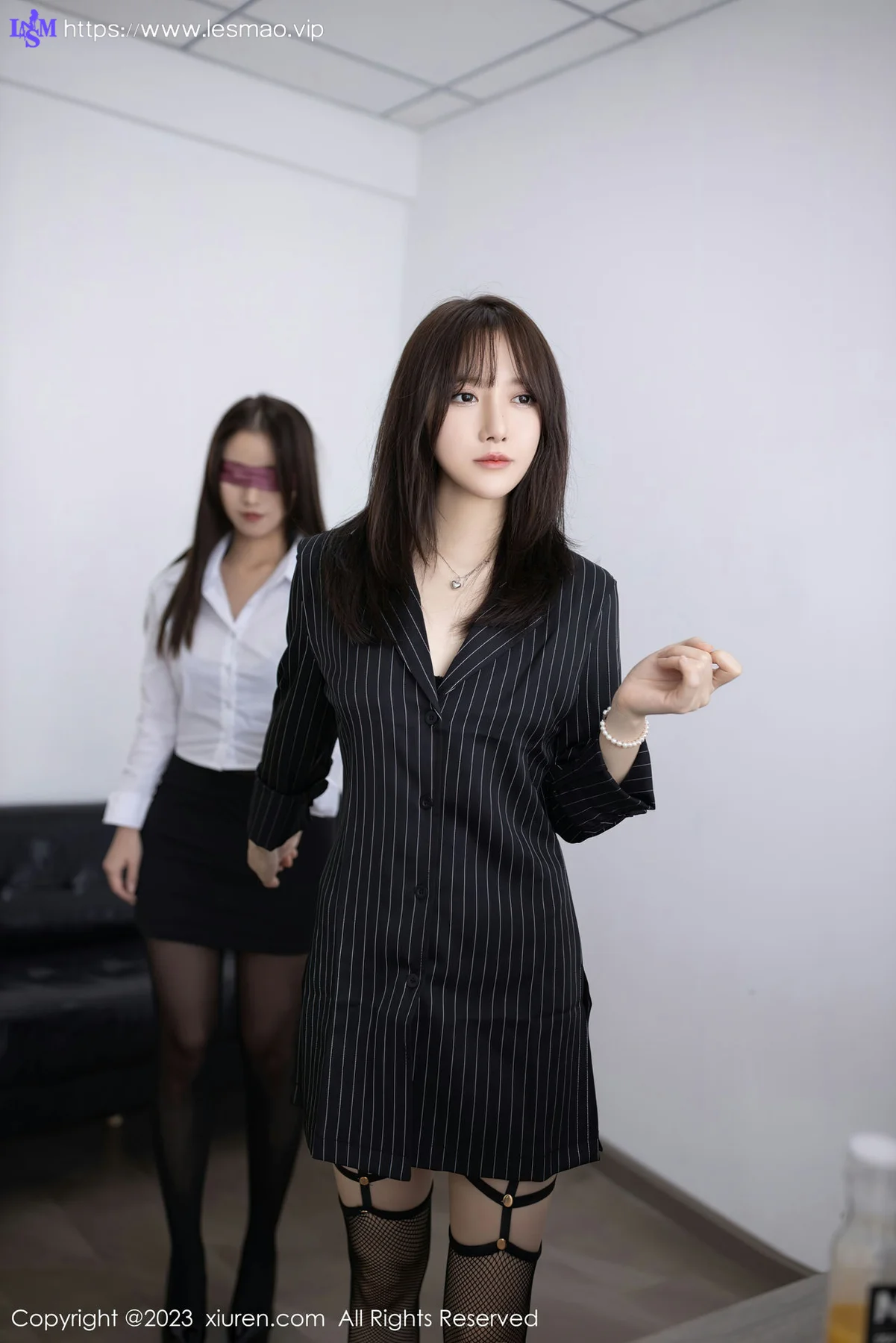 XiuRen 秀人 No.6664 鱼子酱Fish 主题“隐秘的房间”办公室性感写真111 - 18