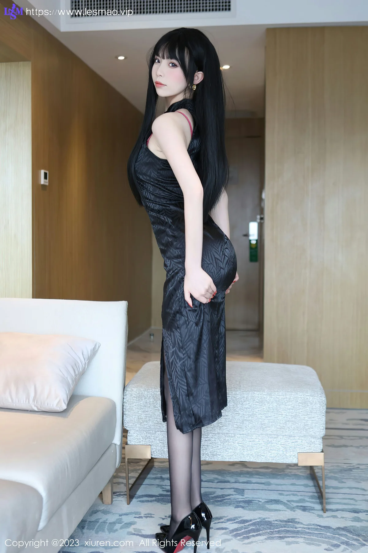 XiuRen 秀人 No.6666 江七七 深色旗袍服饰首套写真3 - 18