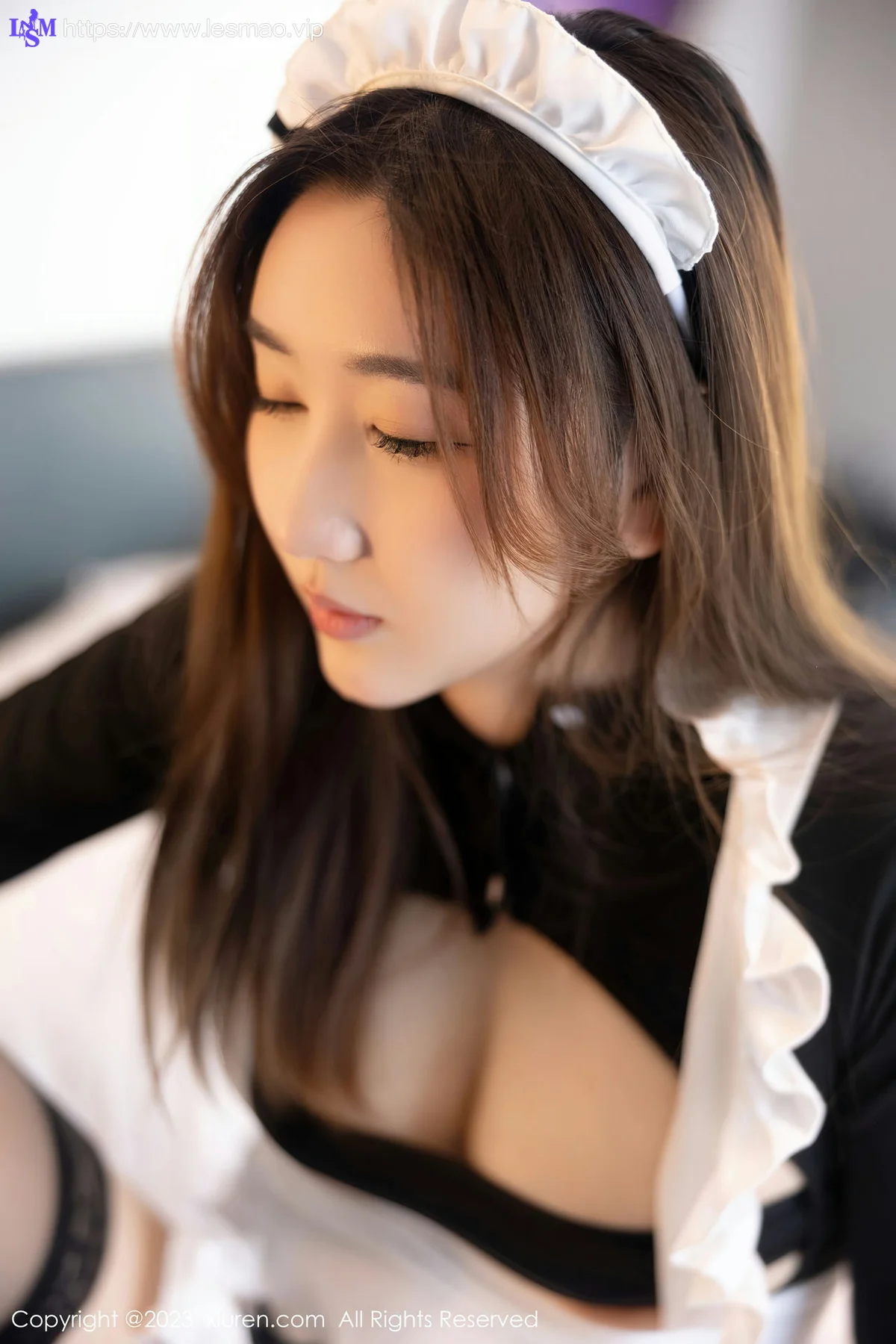 XiuRen 秀人 No.6672 江真真 黑白拼色女仆性感写真 - 54