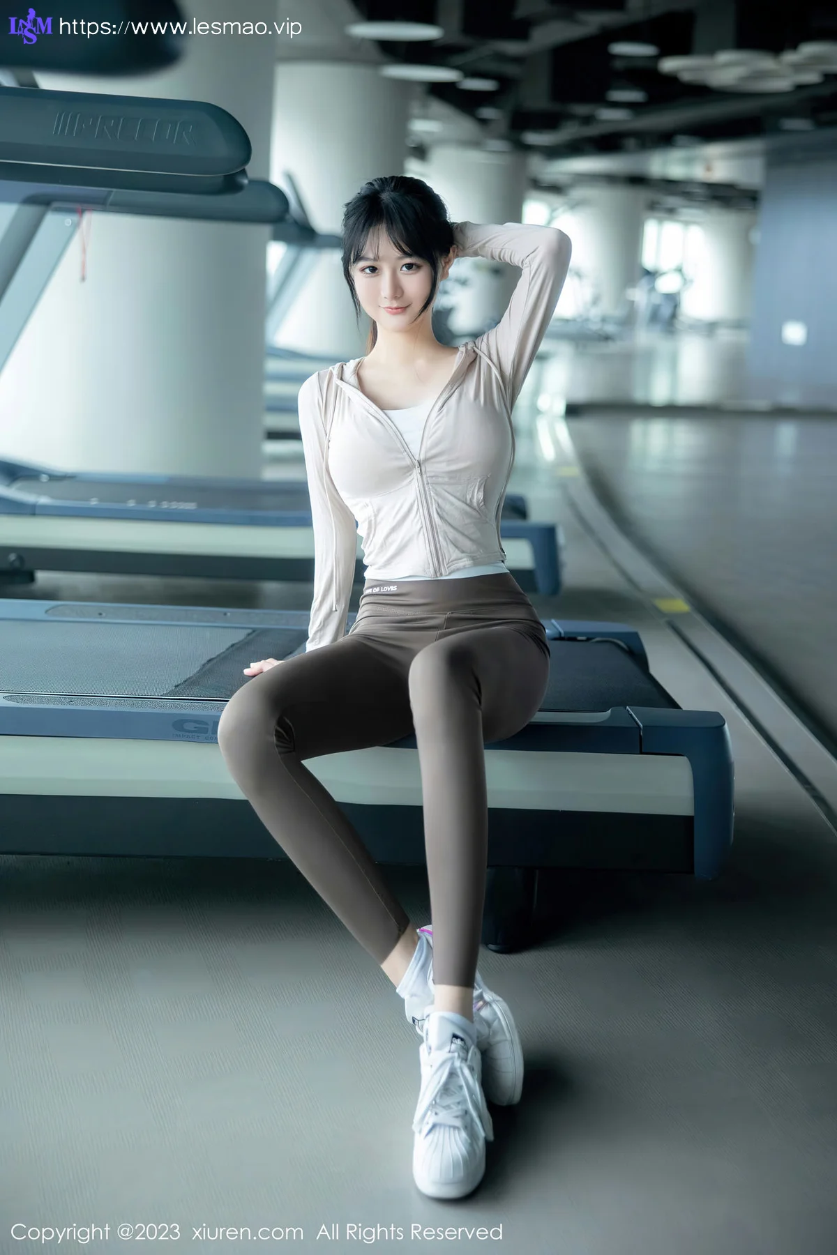 XiuRen 秀人 No.6683 幼幼 浅色运动服饰性感写真11 - 15