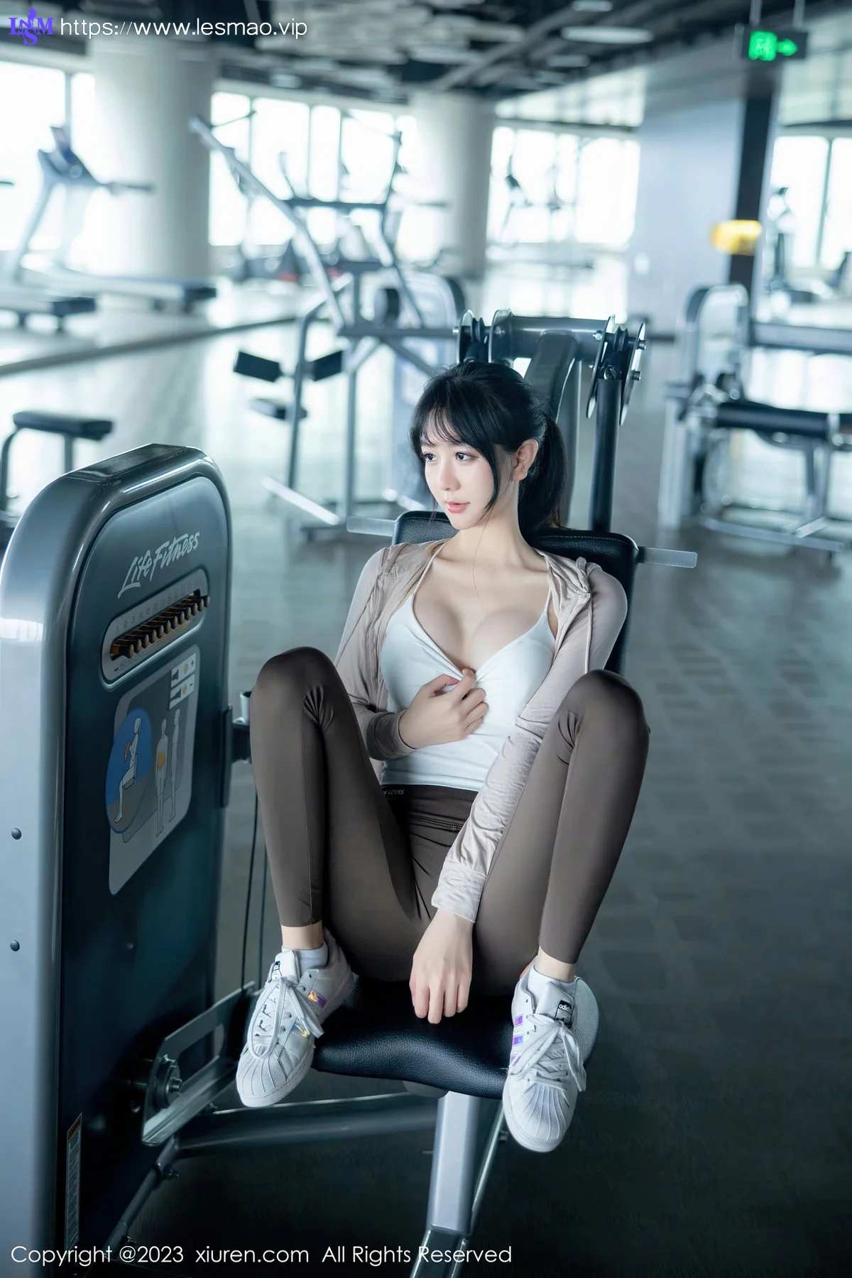 XiuRen 秀人 No.6683 幼幼 浅色运动服饰性感写真11 - 44
