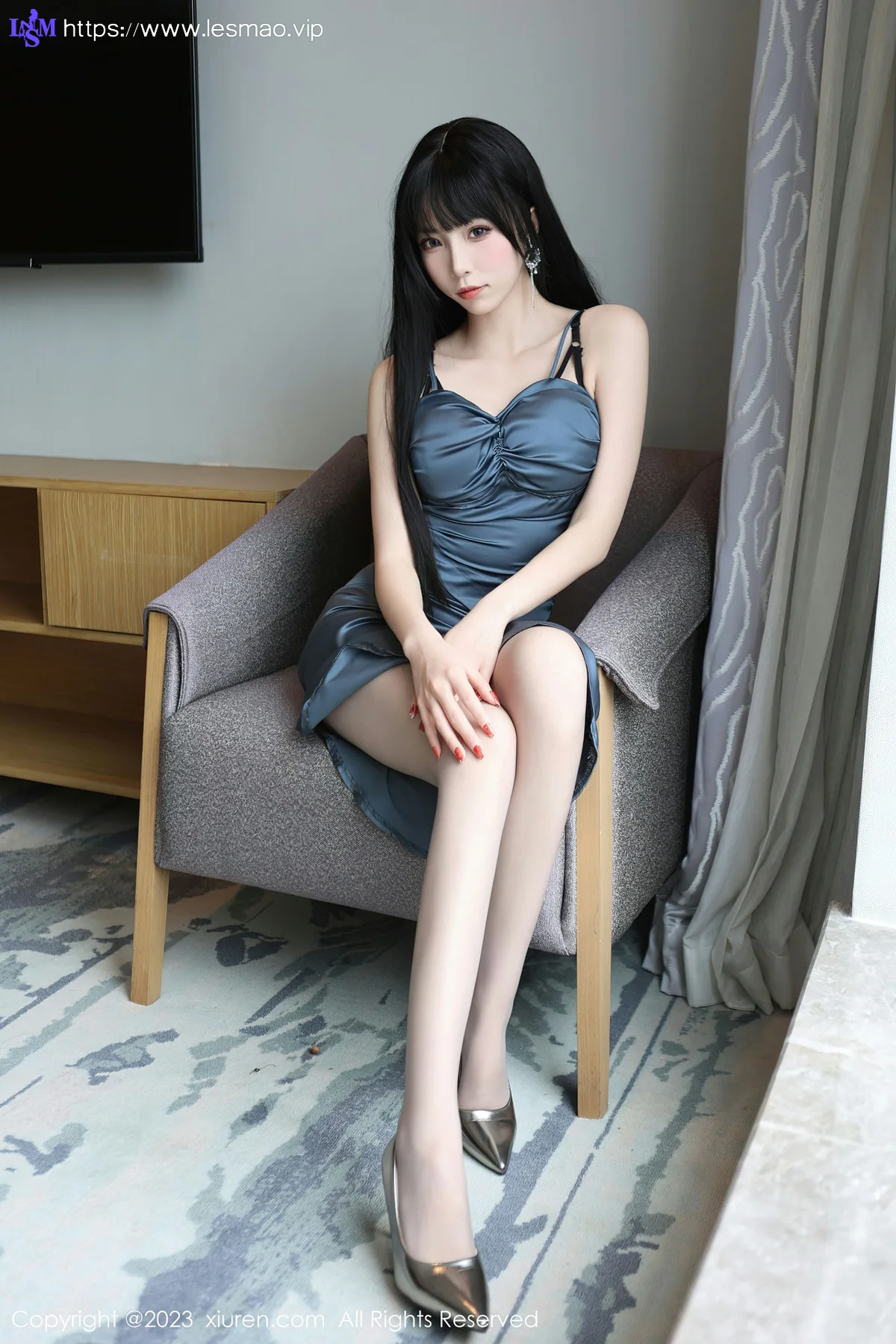 XiuRen 秀人 No.6713 江七七 诱人灰丝首套写真 - 3