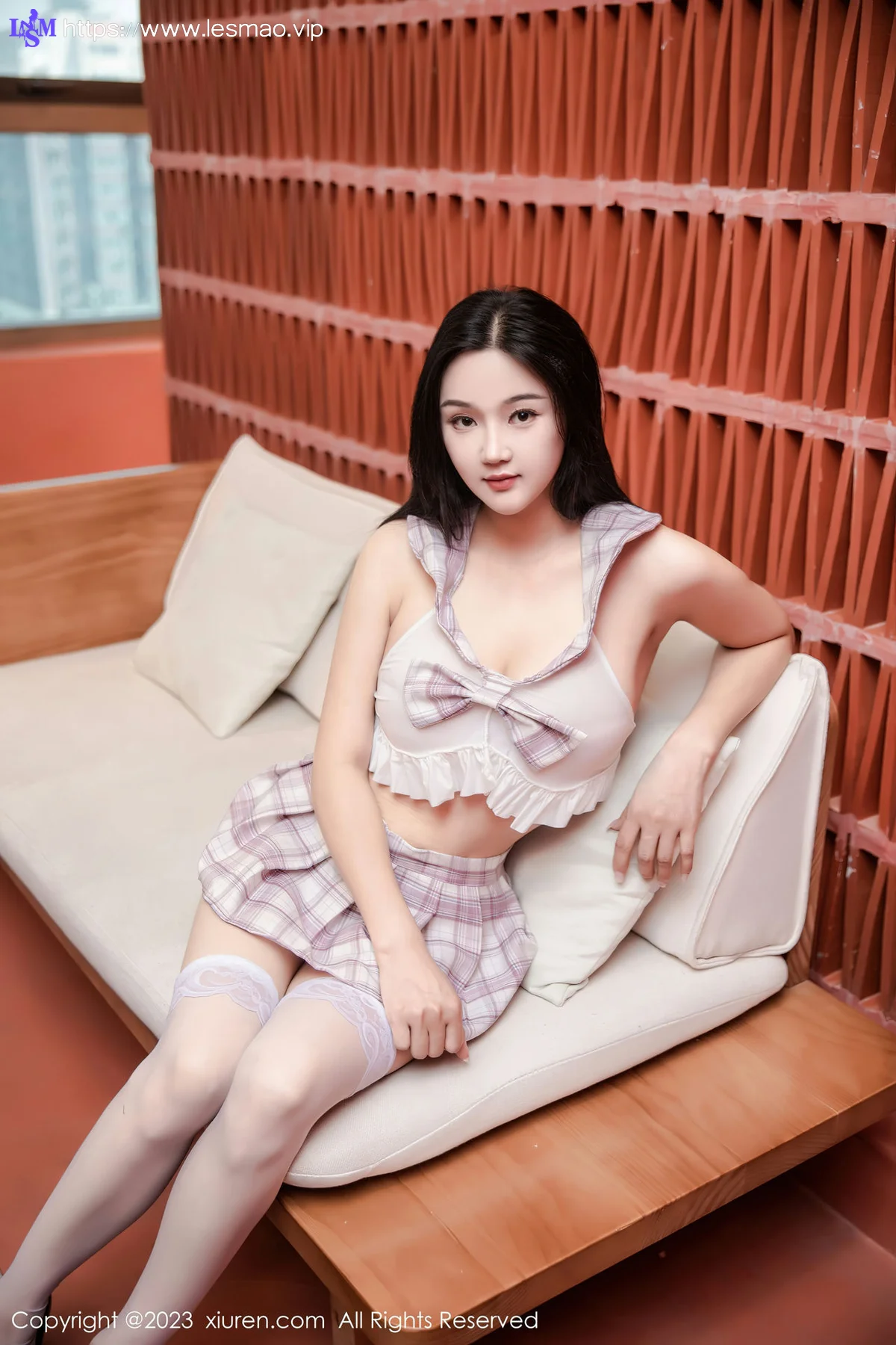 XiuRen 秀人 No.6733 慕嫣然Lancy 性感格子裙首套写真 - 8