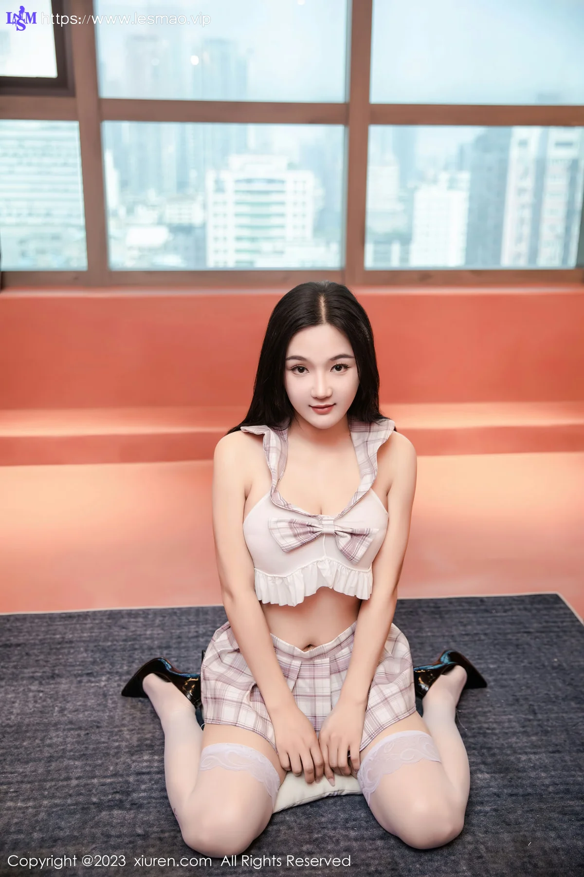 XiuRen 秀人 No.6733 慕嫣然Lancy 性感格子裙首套写真 - 19