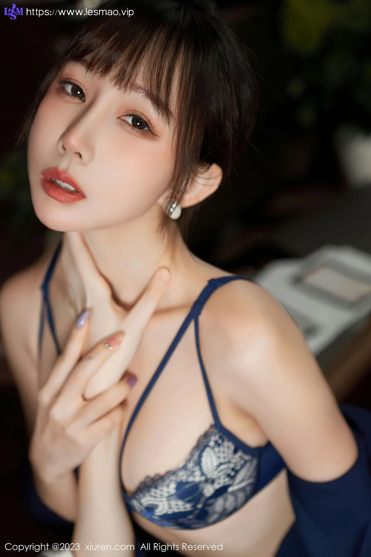 XiuRen 秀人 No.6737 波巧酱 剧情主题“办公室不能说的秘密”性感写真11 - 71
