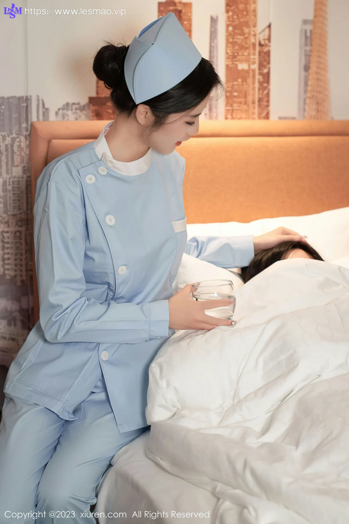 XiuRen 秀人 No.6745 浅浅Danny 蓝色护士服性感写真11 - 12